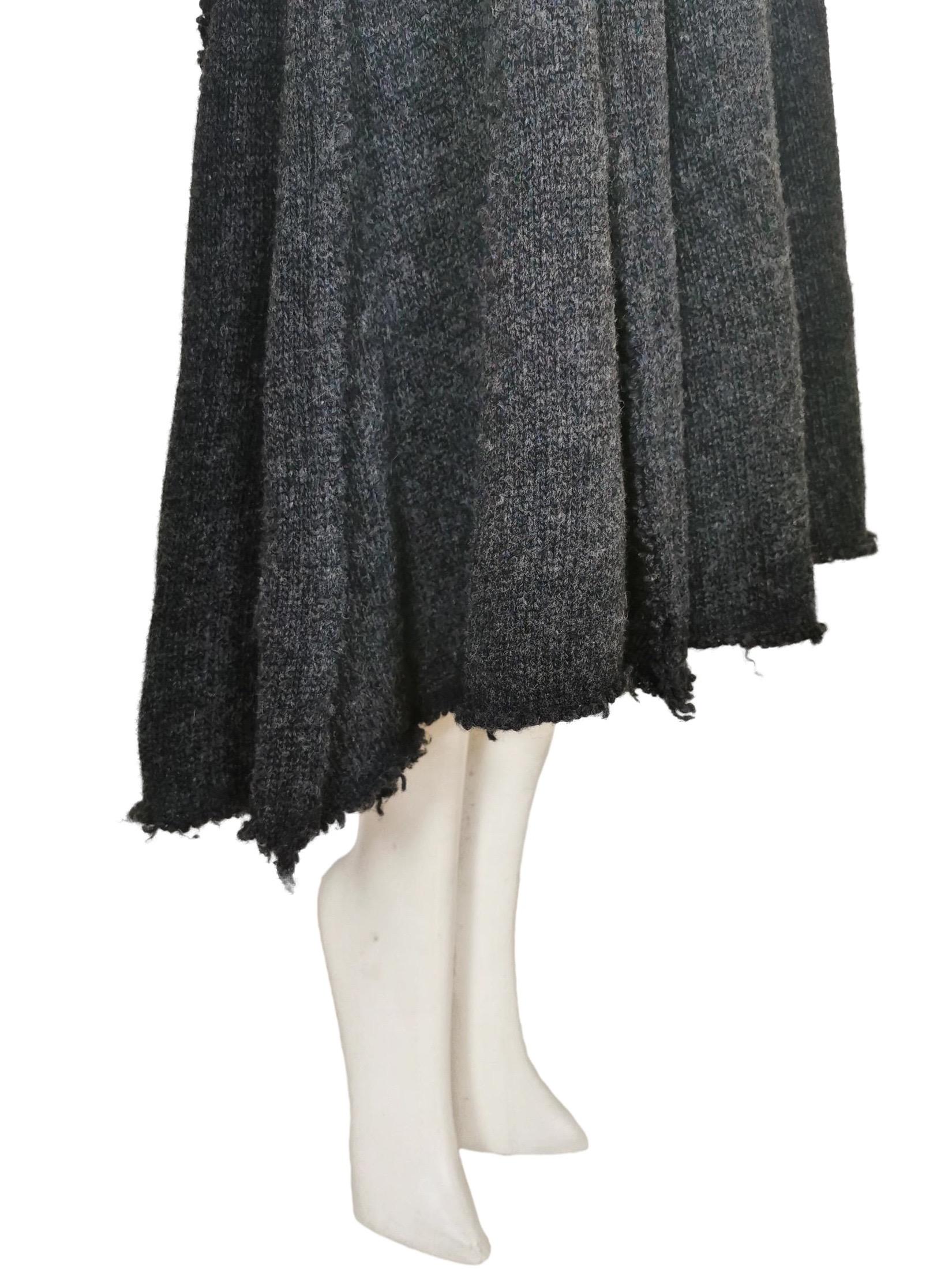Comme des Garcons Wool Knit Raw Edge Skirt AD 2002 For Sale 5