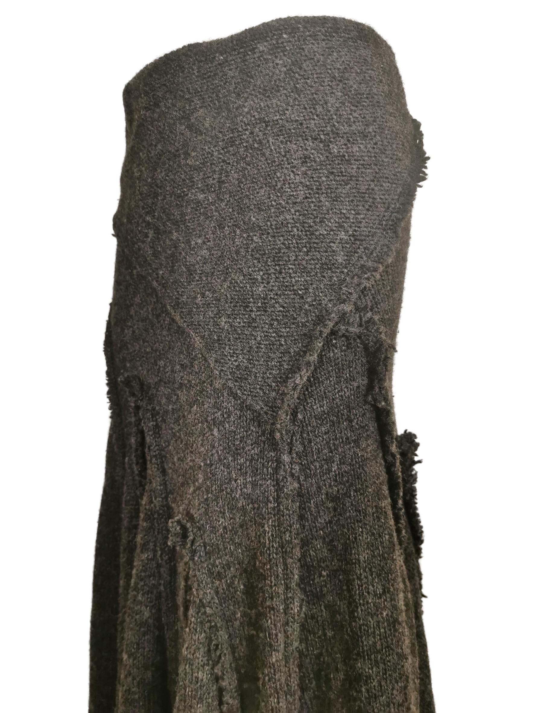 Comme des Garcons Rock aus Wollstrick mit rohem Rand AD 2002 im Angebot 8
