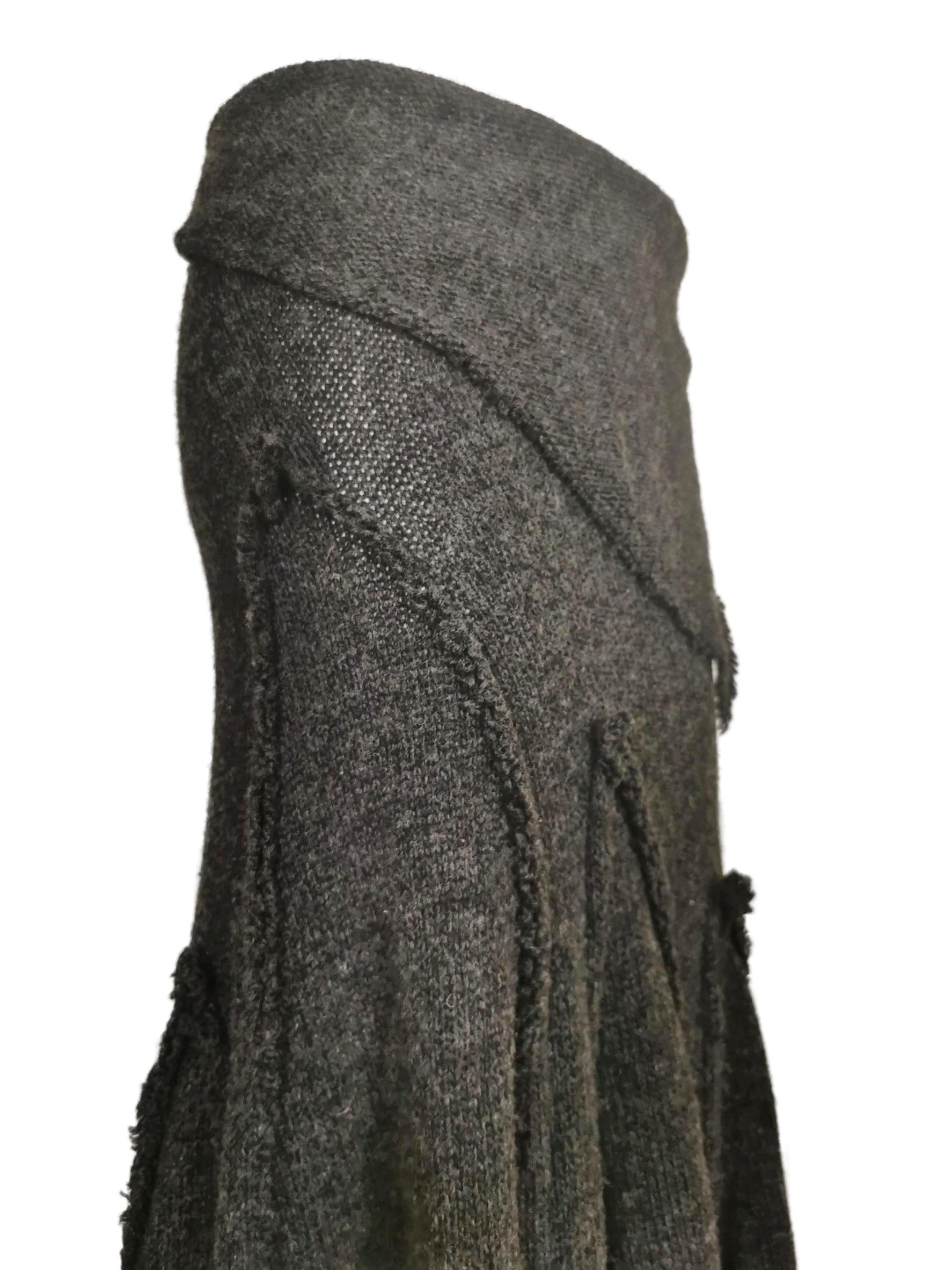 Comme des Garcons Wool Knit Raw Edge Skirt AD 2002 In Excellent Condition For Sale In Bath, GB