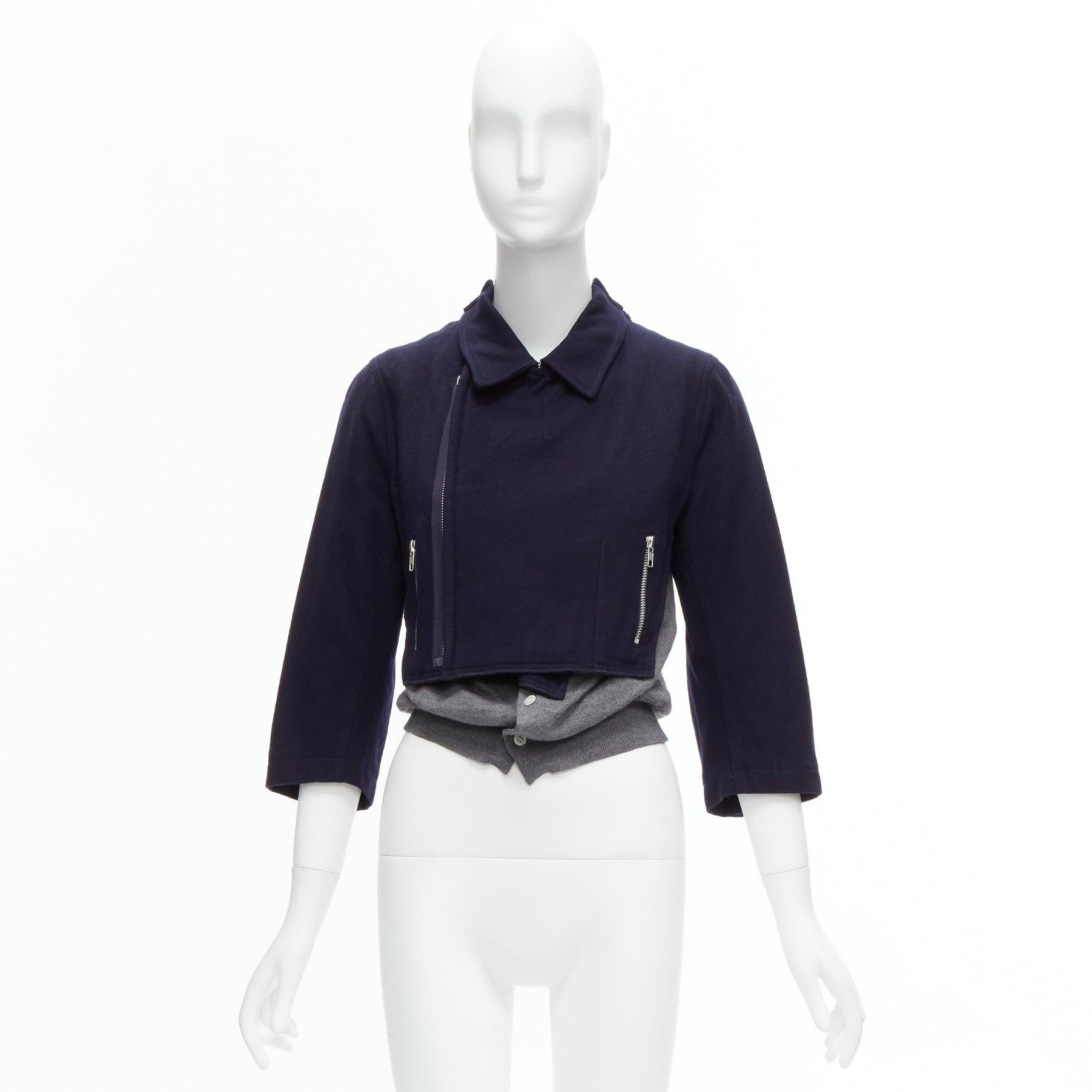 COMME DES GARCONS Dekonstruierte hybrid biker cropped Strickjacke aus Wolle in Marineblau und Grau S im Angebot 6