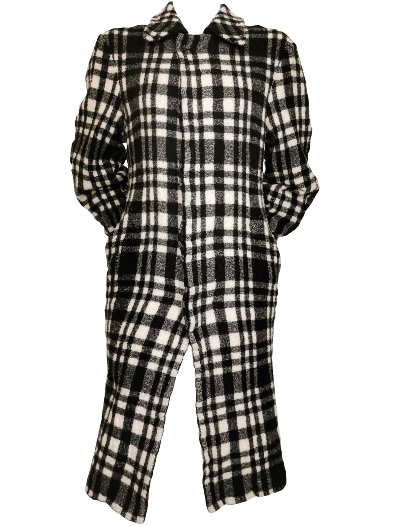 Comme des Garcons Wool Plaid Elasticated Back Coat 2007 In Excellent Condition For Sale In Bath, GB