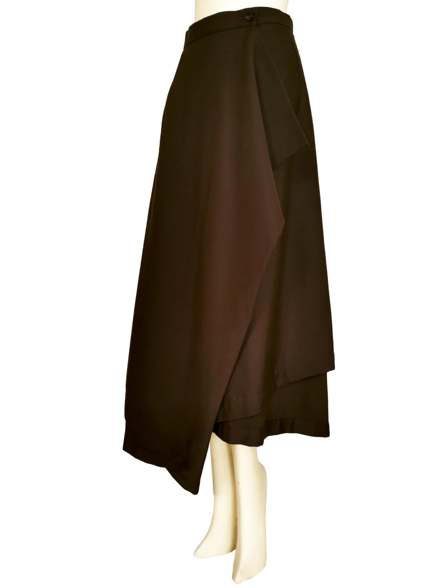 Comme des Garcons
AD 1996
Wrap Around Skirt
Size S
24 inch Waist
