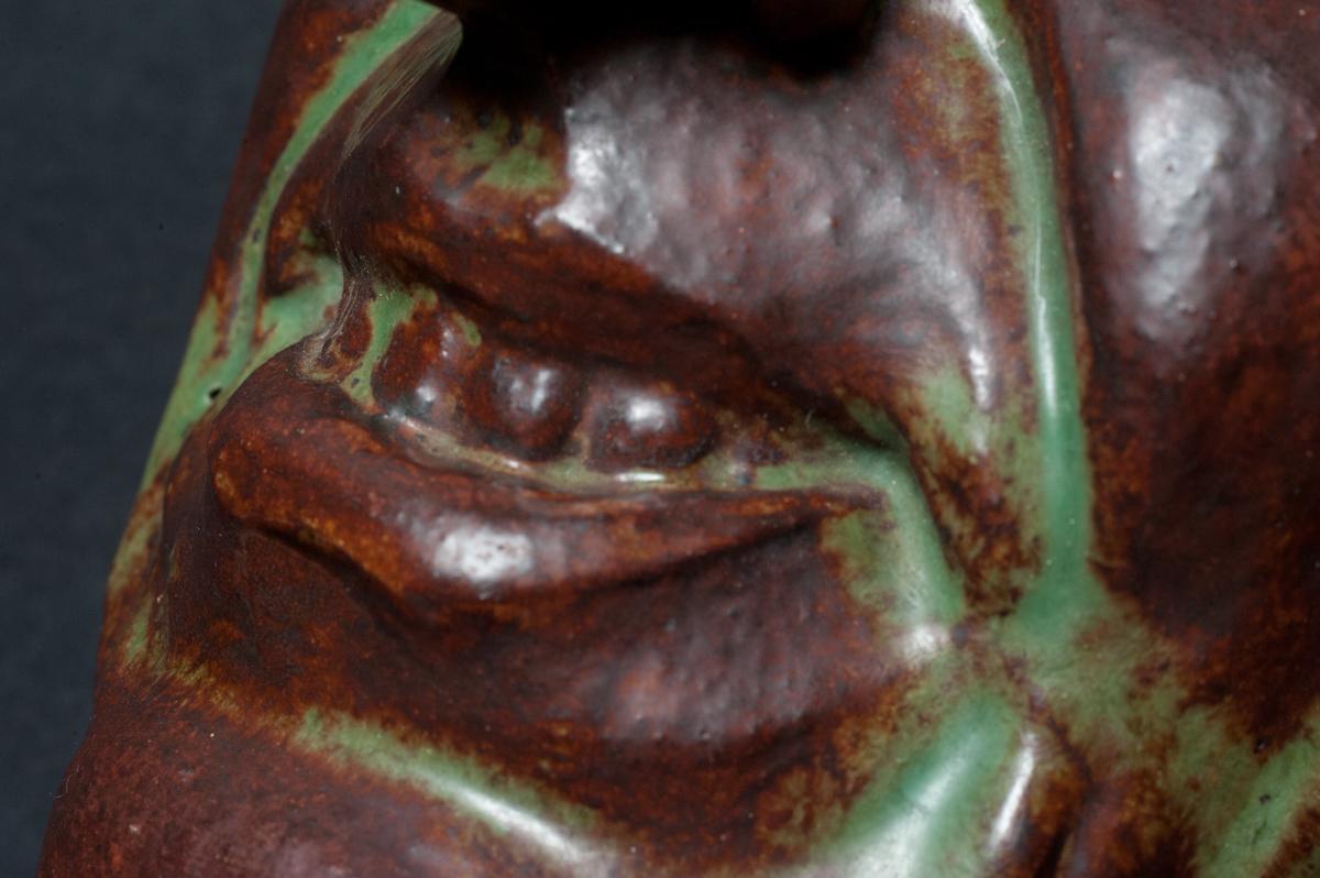 Art Nouveau Stoneware Commedia Dell’arte Mask by Pierre-Adrien Dalpayrat In Good Condition For Sale In Chicago, US