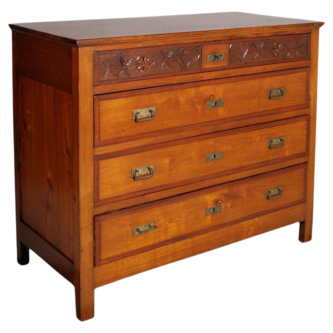 Bassano's Ebanisteria Commodes and Chests of Drawers