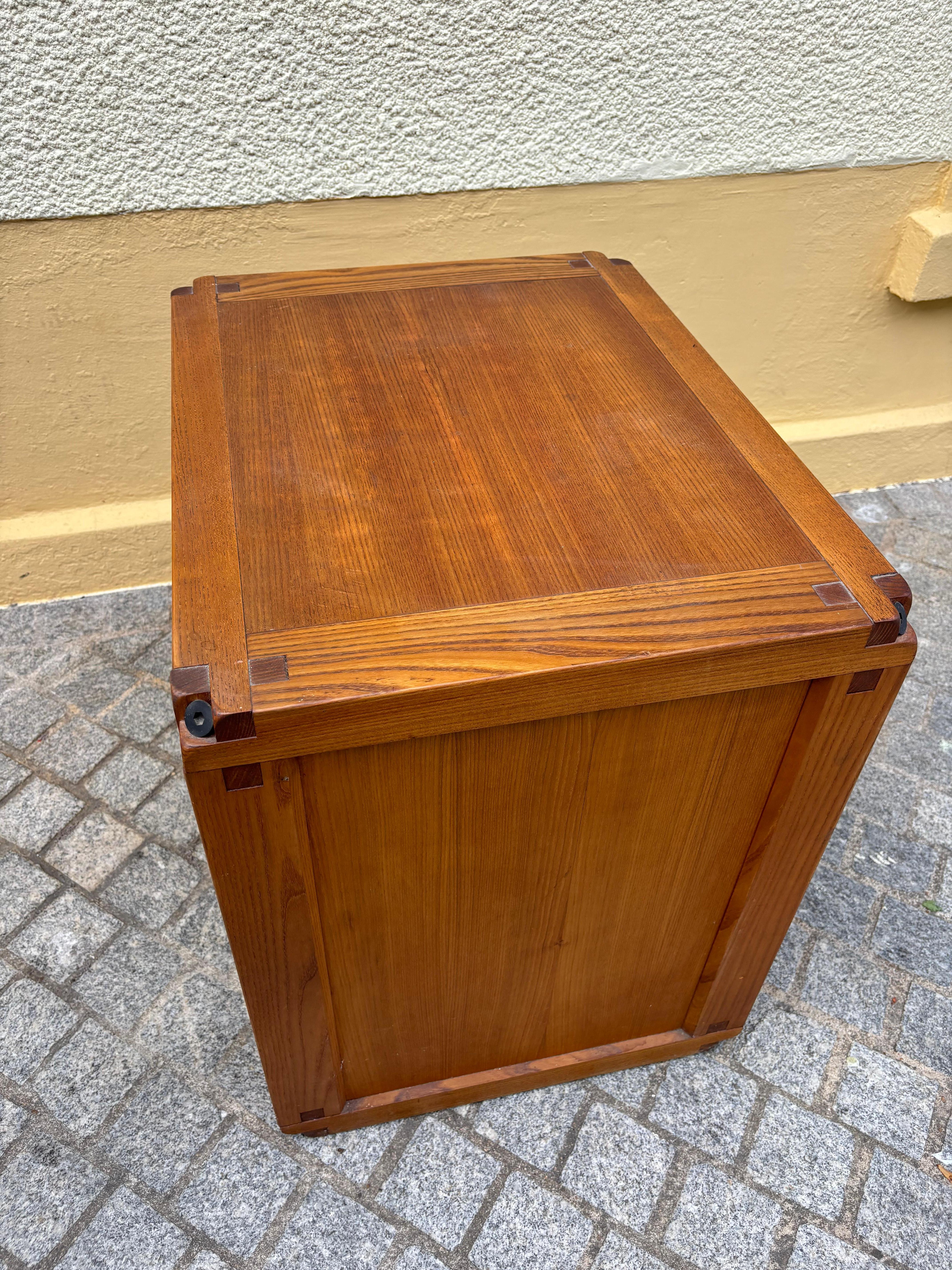 Commode di Pierre Chapo in vendita 2