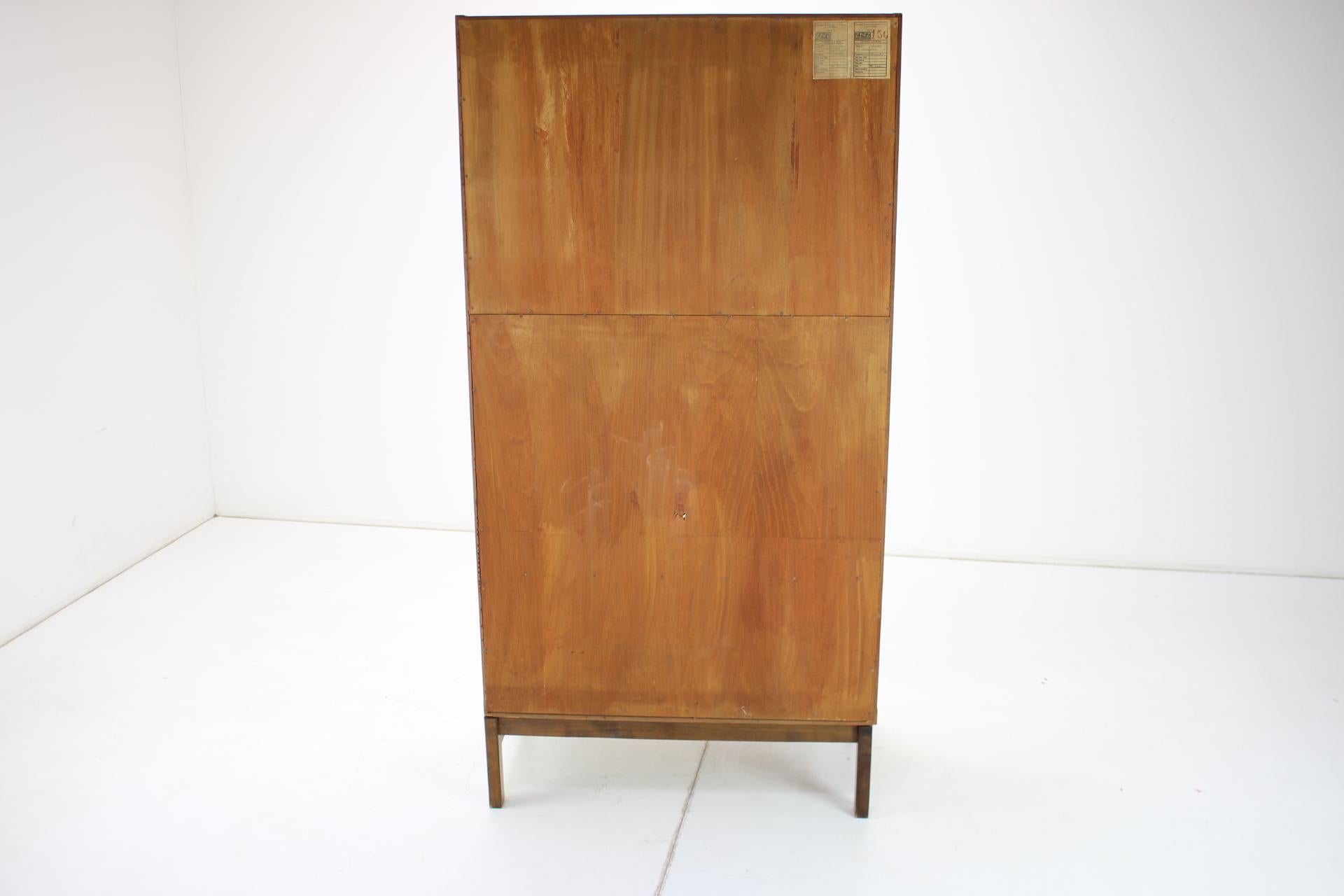 Commode ZNZ Bratislava, Tchécoslovaquie, années 1960 en vente 4