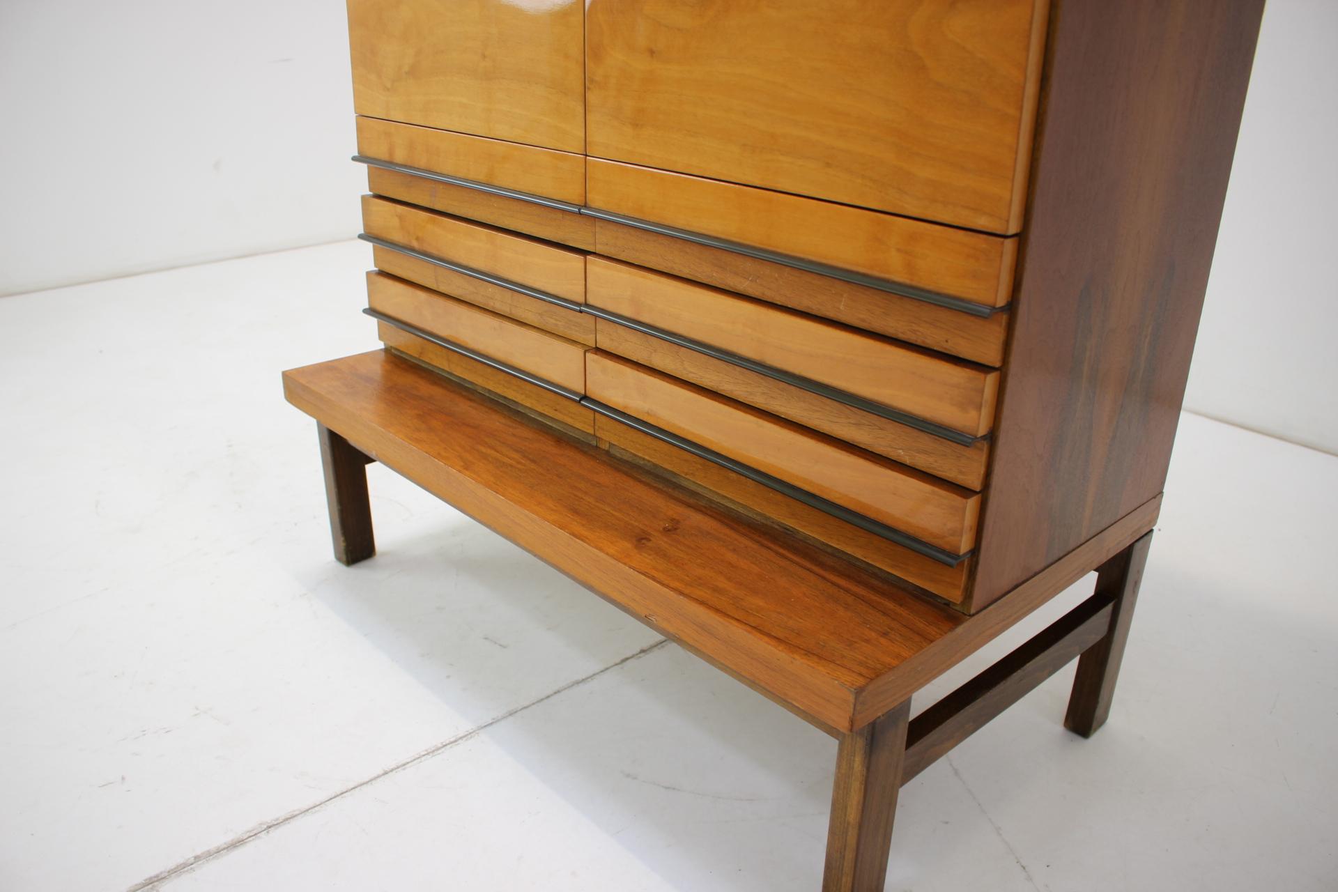 Verre Commode ZNZ Bratislava, Tchécoslovaquie, années 1960 en vente