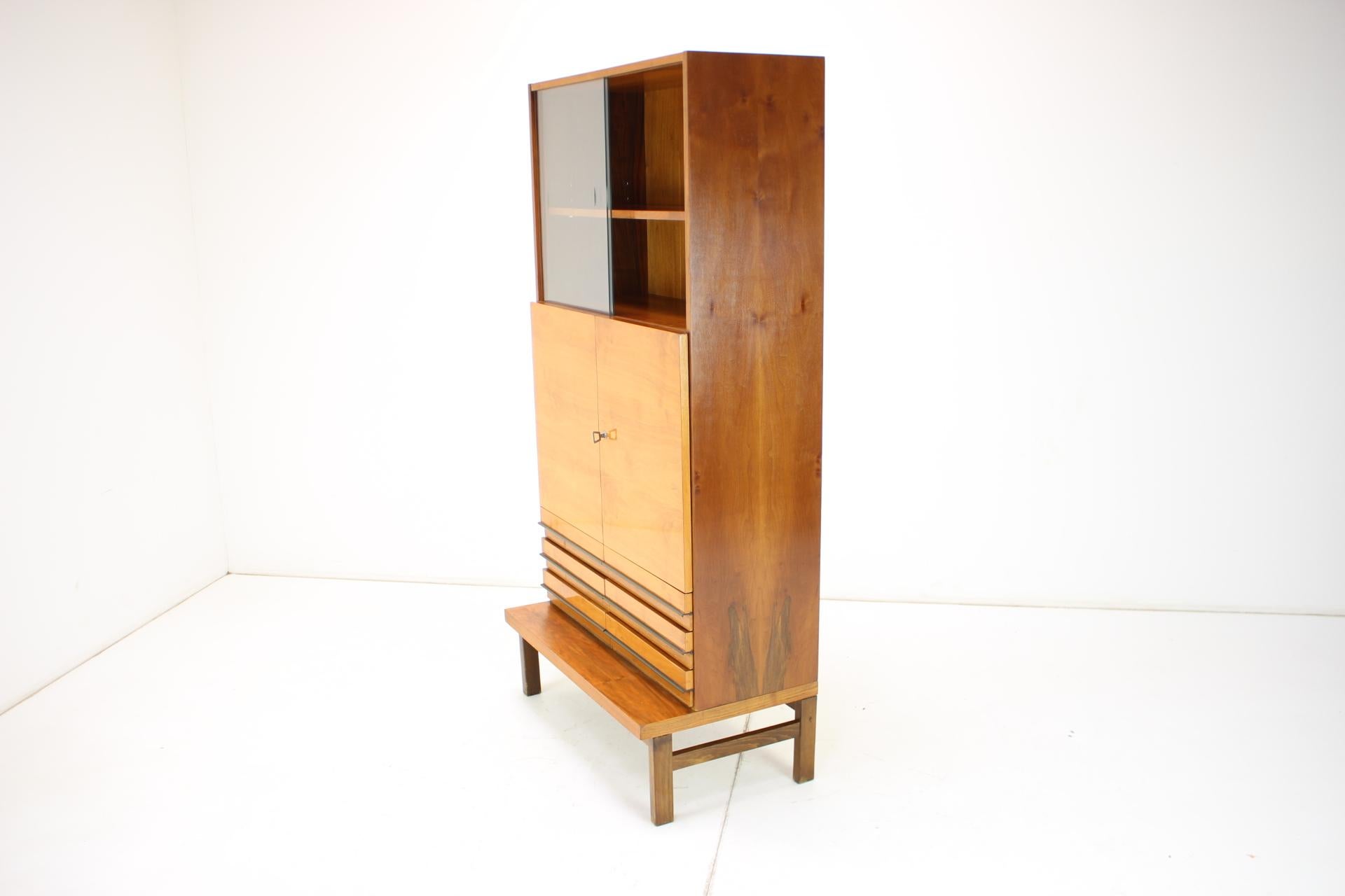 Commode ZNZ Bratislava, Tchécoslovaquie, années 1960 en vente 2