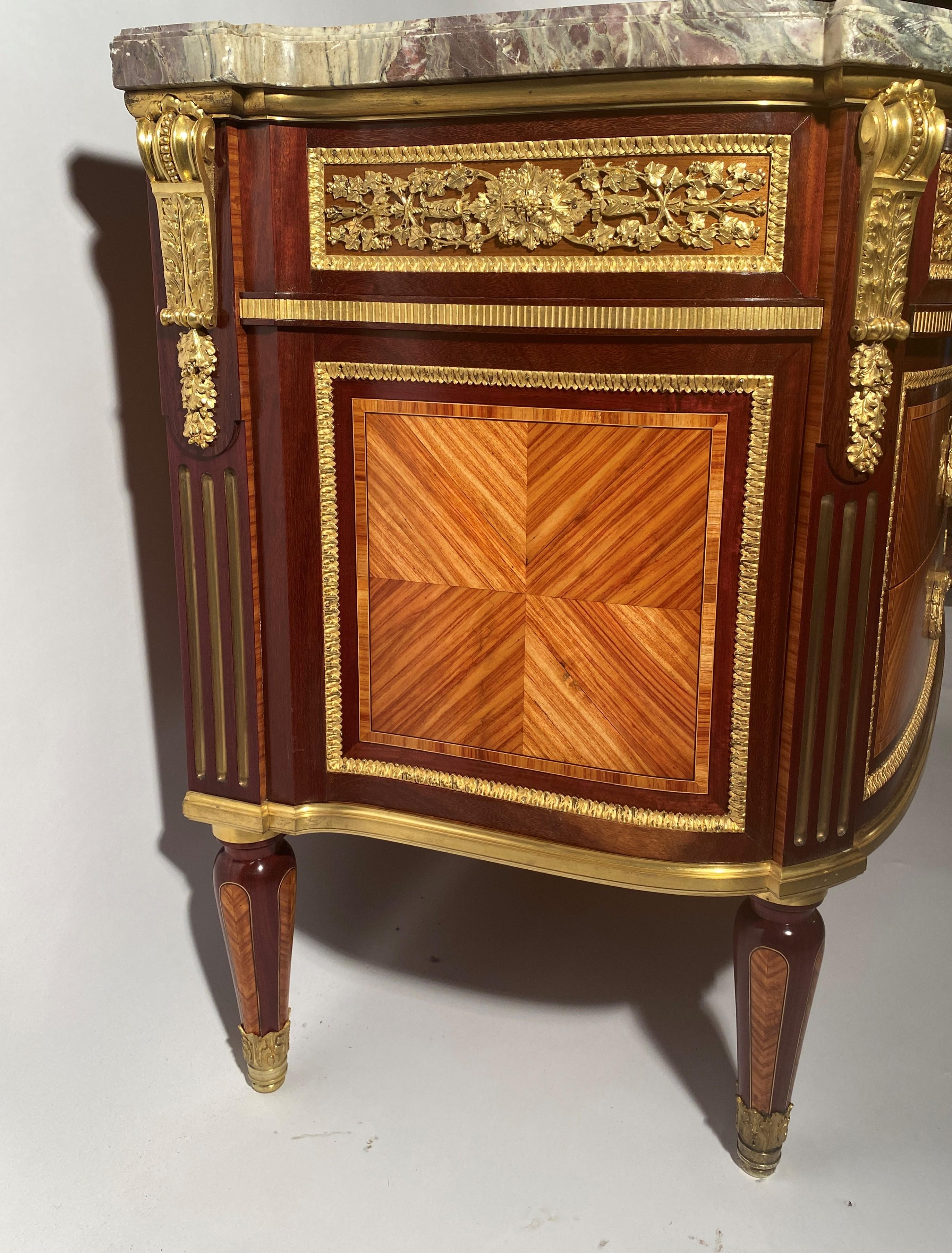 Marquetry Commode Louis XVI Style Collection From The Palace Of Versailles In Good Condition For Sale In VERSAILLES, FR