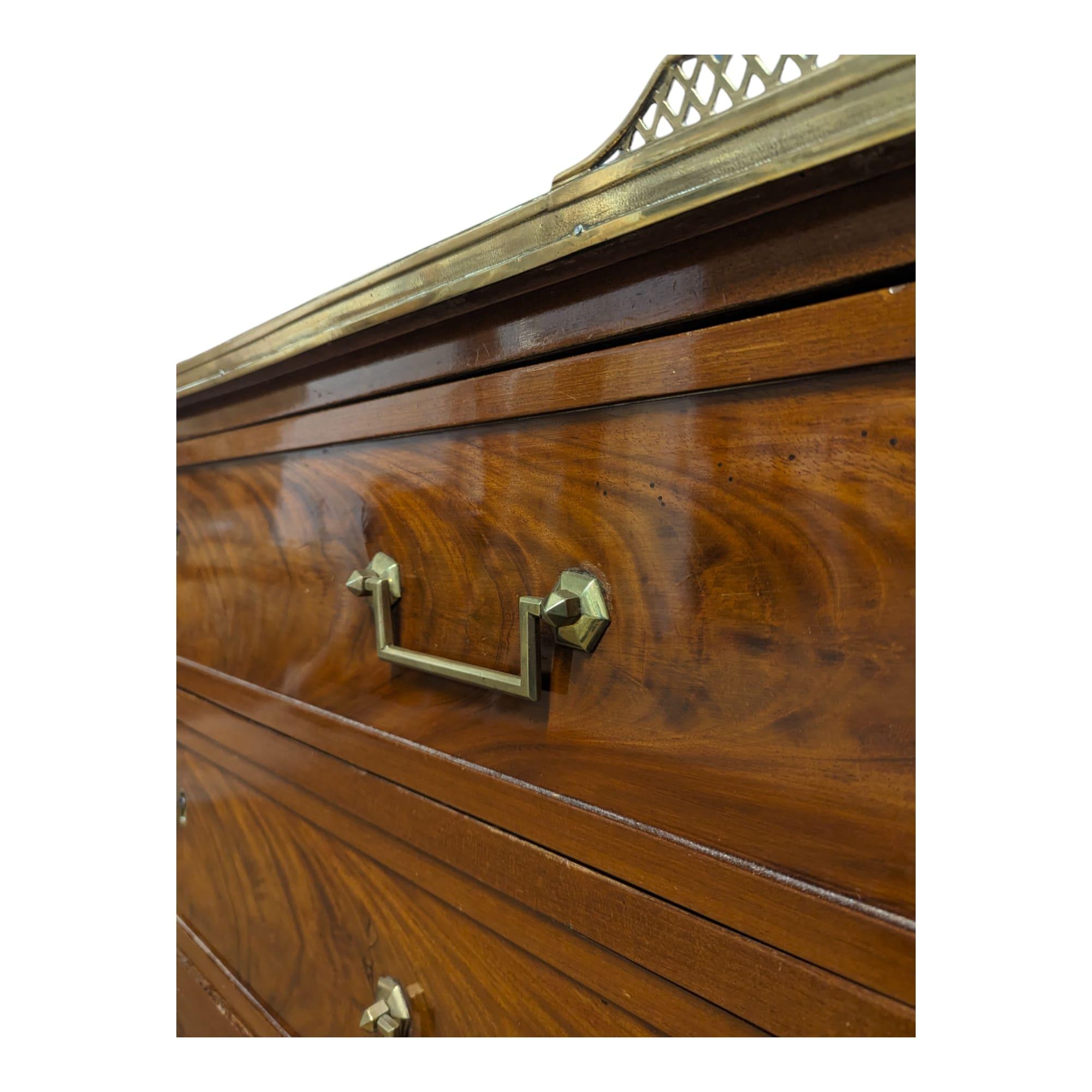 French 18th Century Louis XVI Style Mahogany Chest of drawers  For Sale 3