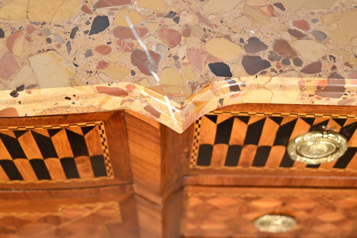 XIX secolo Cassettiera in palissandro e mogano, transizione Luigi XV / Luigi XVI - Fine '1 in vendita