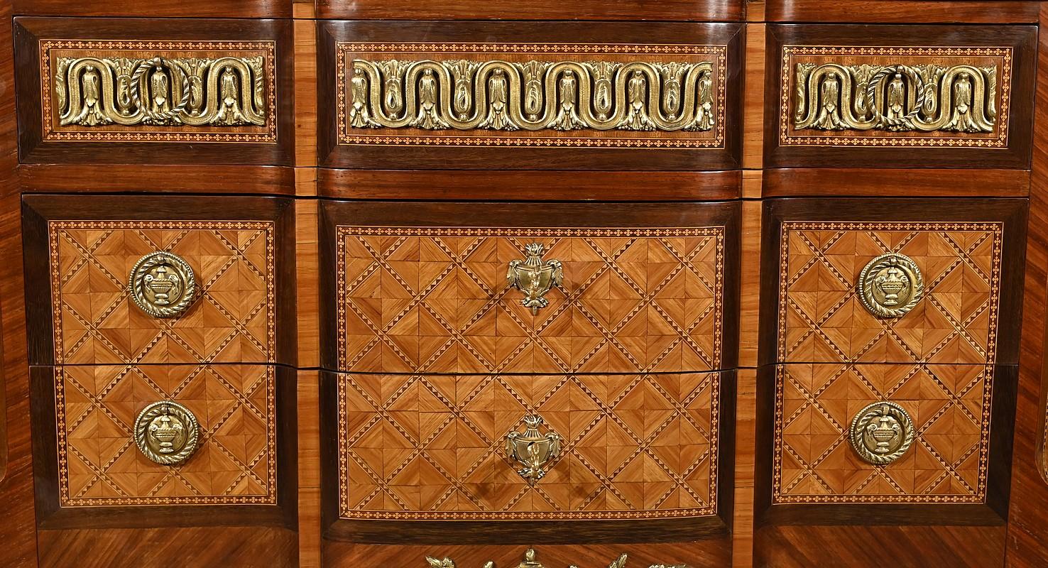 Cassettiera in palissandro e amaranto, Transizione in stile Luigi XV / Luigi XVI - in vendita 3