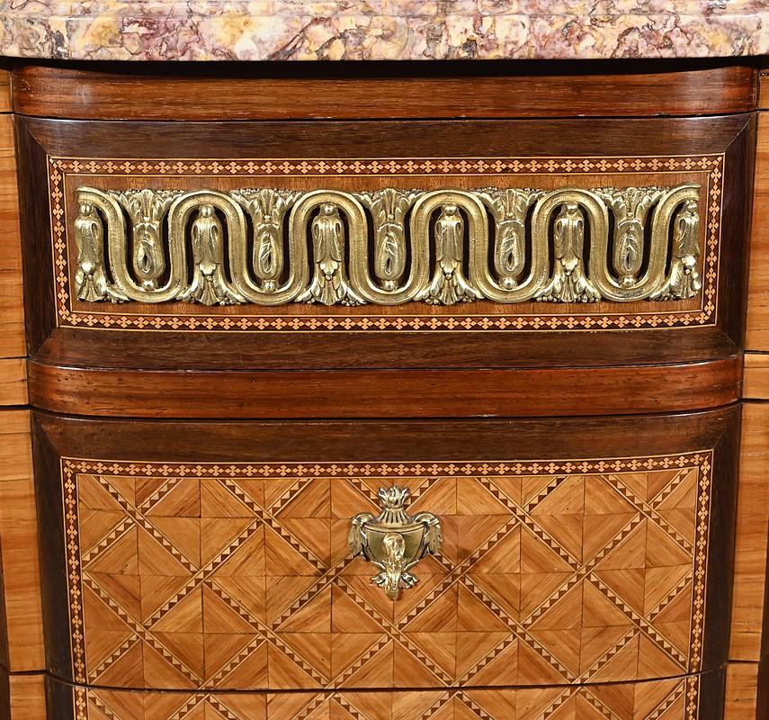 Cassettiera in palissandro e amaranto, Transizione in stile Luigi XV / Luigi XVI - in vendita 4