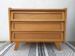 Commode en bois vintage