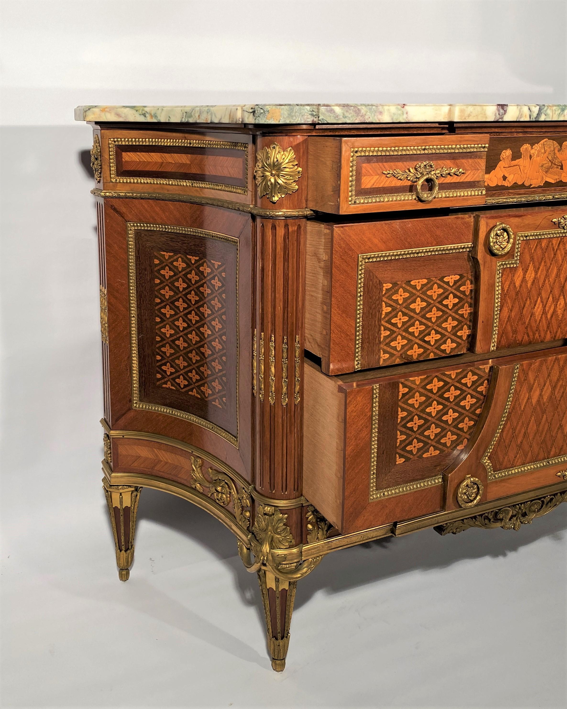 Marquetry Commode In The Style Of Jean Henri Riesener In Good Condition For Sale In VERSAILLES, FR