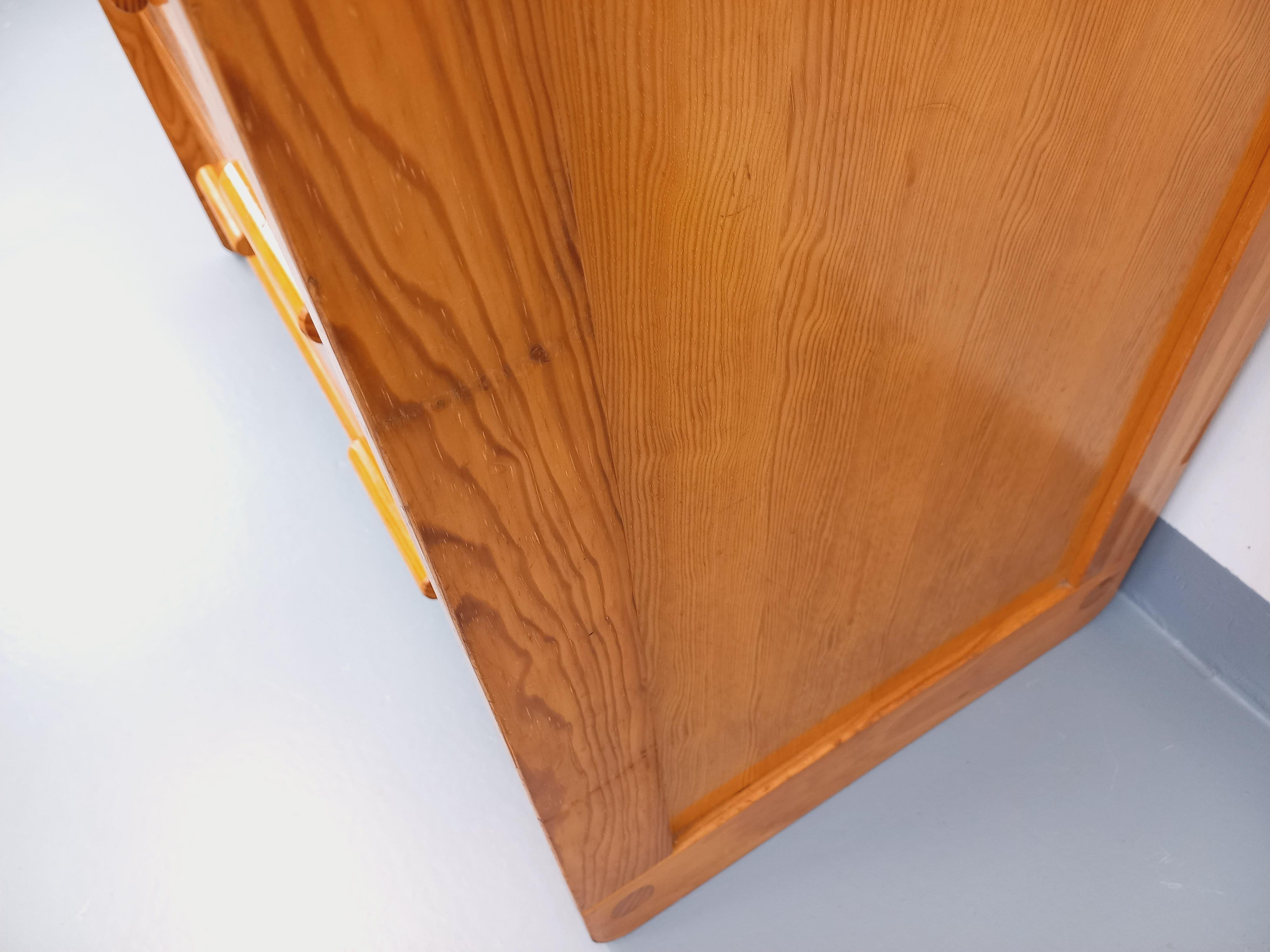 Francese Commode en pin Gautier vintage des années 70 80 in vendita