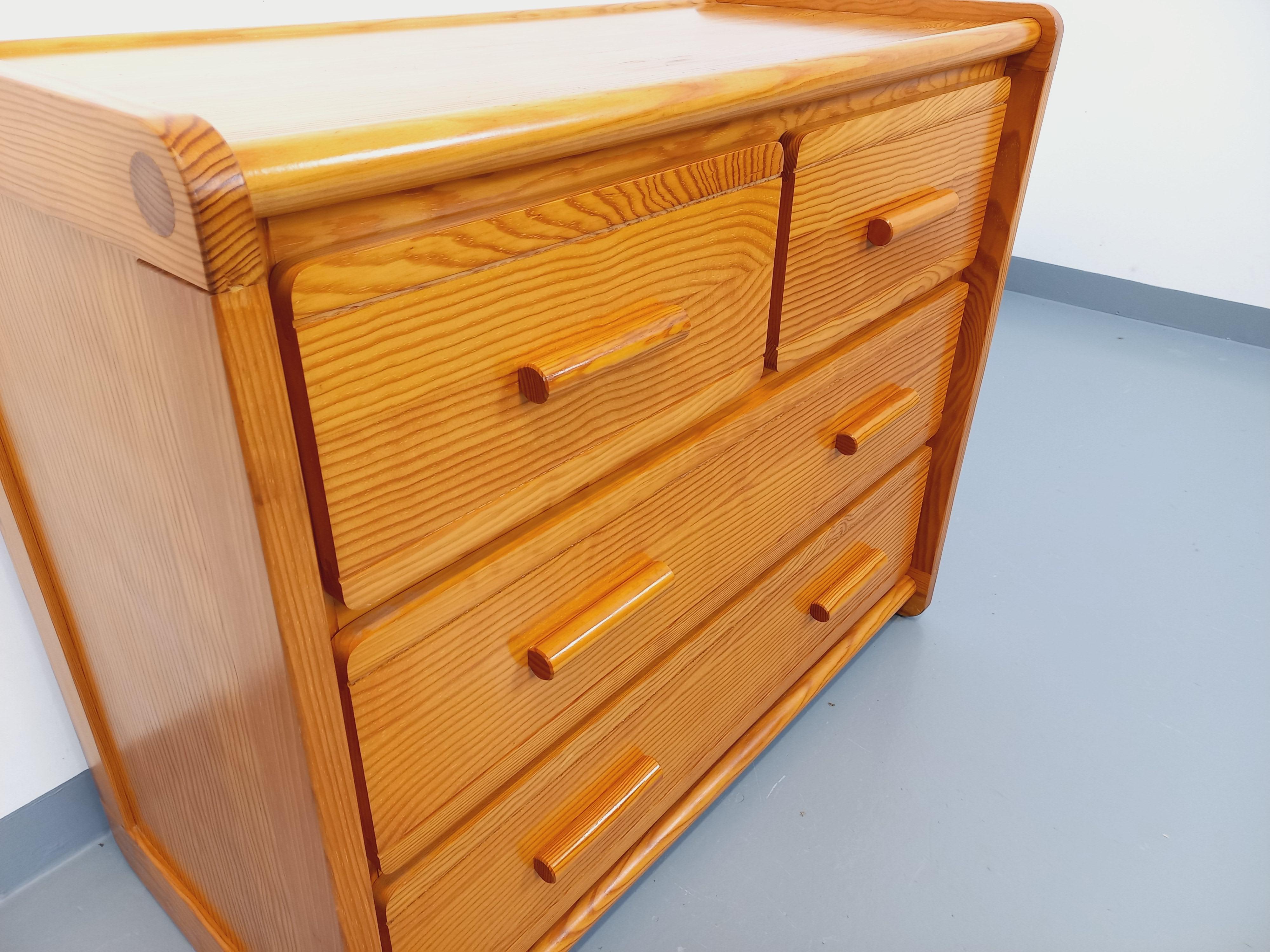 Commode en pin Gautier vintage des années 70 80 in vendita 1