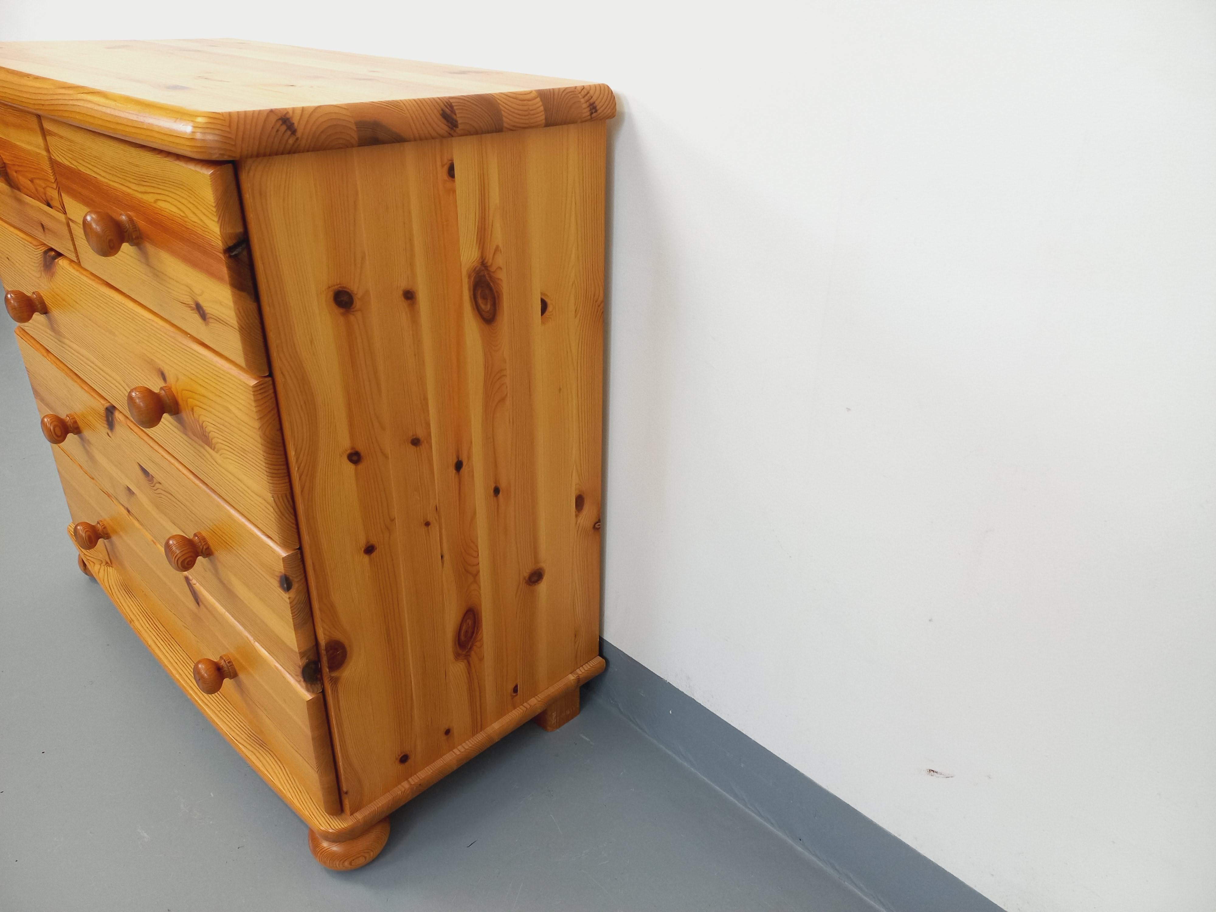 Pino Commode en pin vintage degli anni '70 in vendita