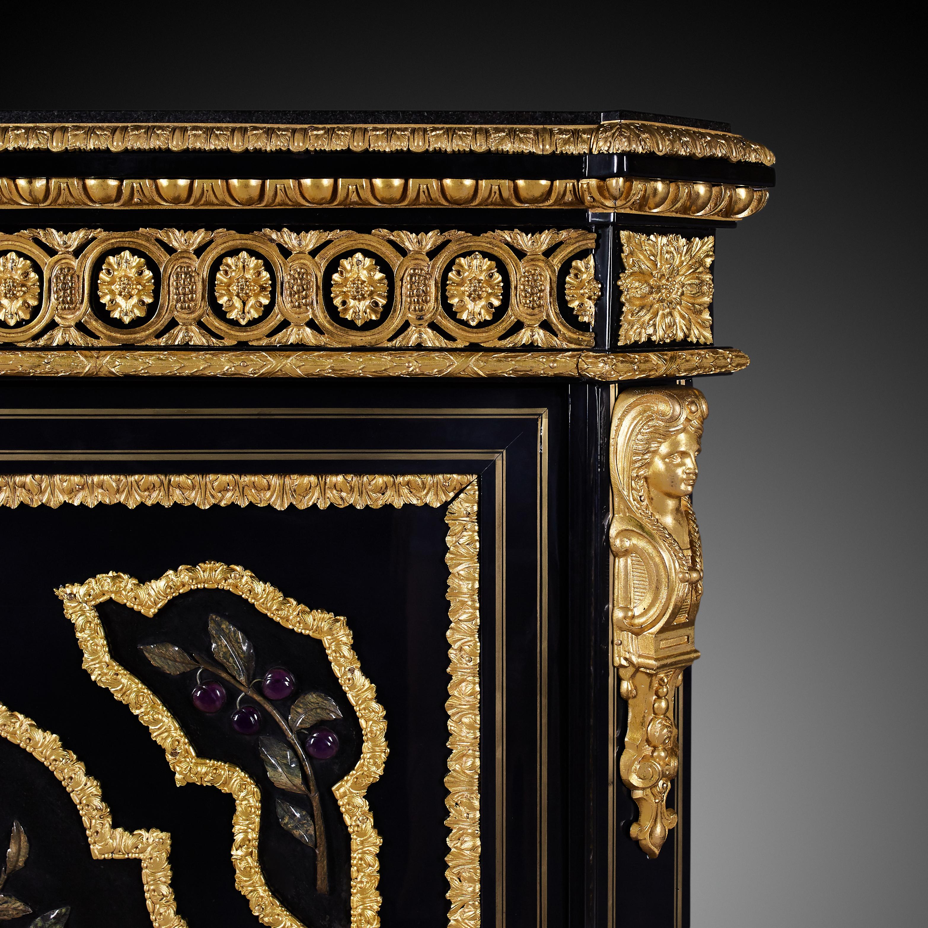 Commode French 19th Century of Napoleon III Period For Sale 3