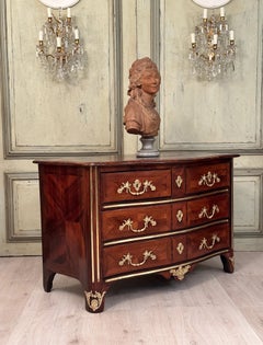 Commode Galbée d'Epoque Régence XVIIIème Vers 1730