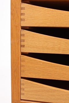 Commode in Oak by Hans Wegner