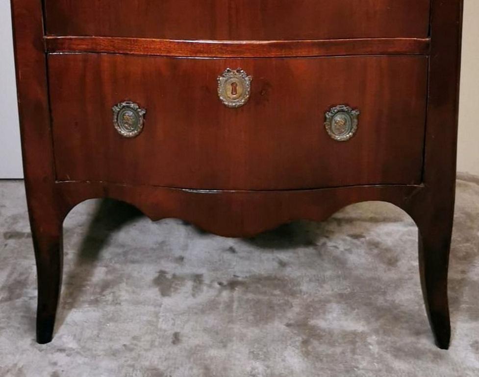Commode in Original Neoclassical Style with Bronze Decorations For Sale 3