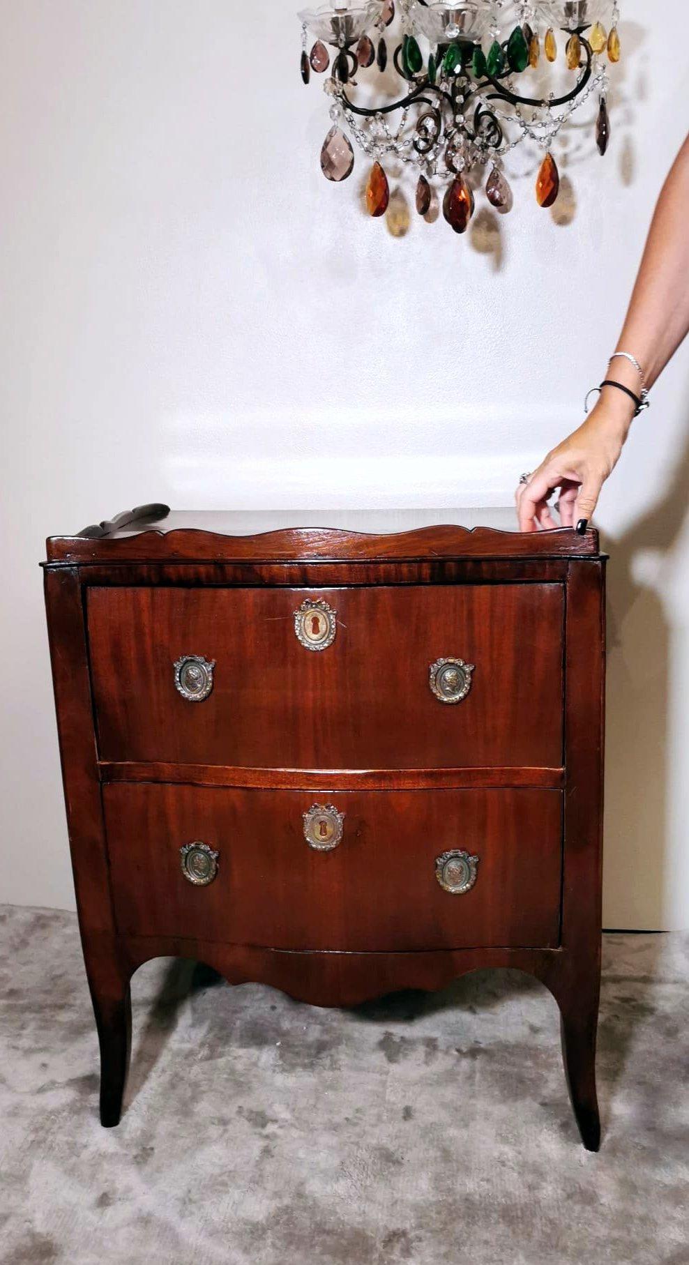 Commode in Original Neoclassical Style with Bronze Decorations 12