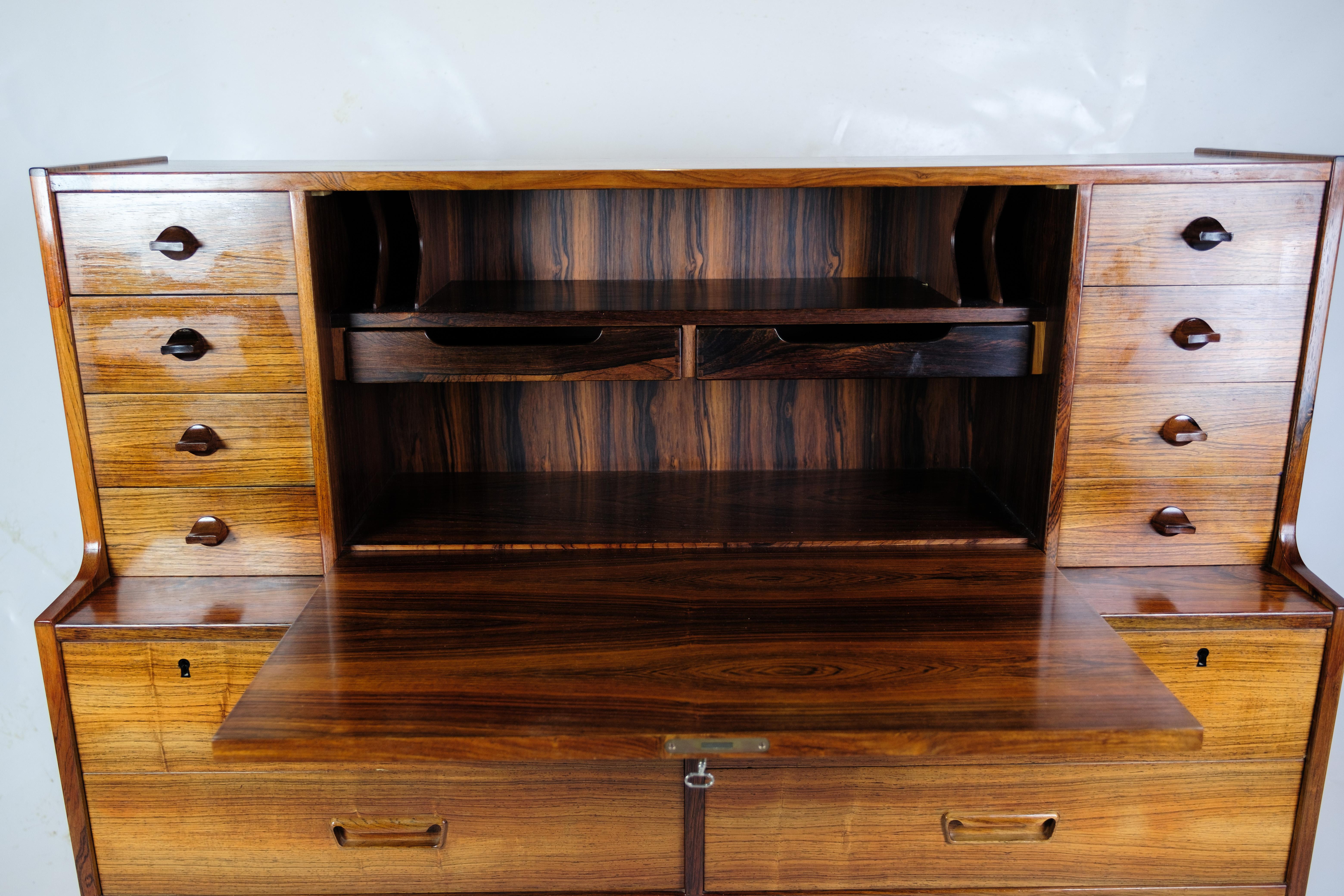 Commode in Rosewood With Drawers and Danish Design from the 1960s 5