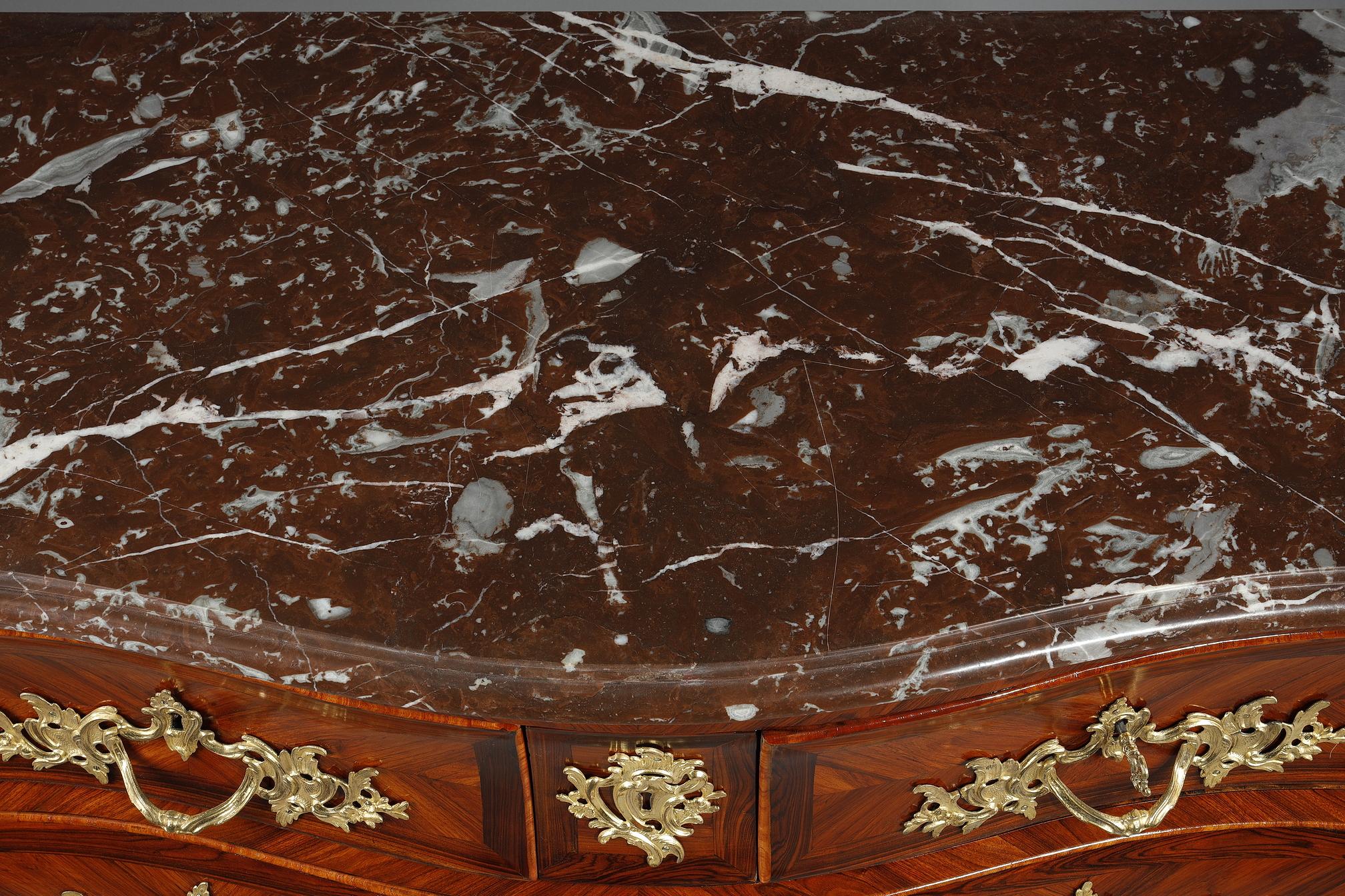 Commode en placage de bois violet estampillé par Lapie en vente 3