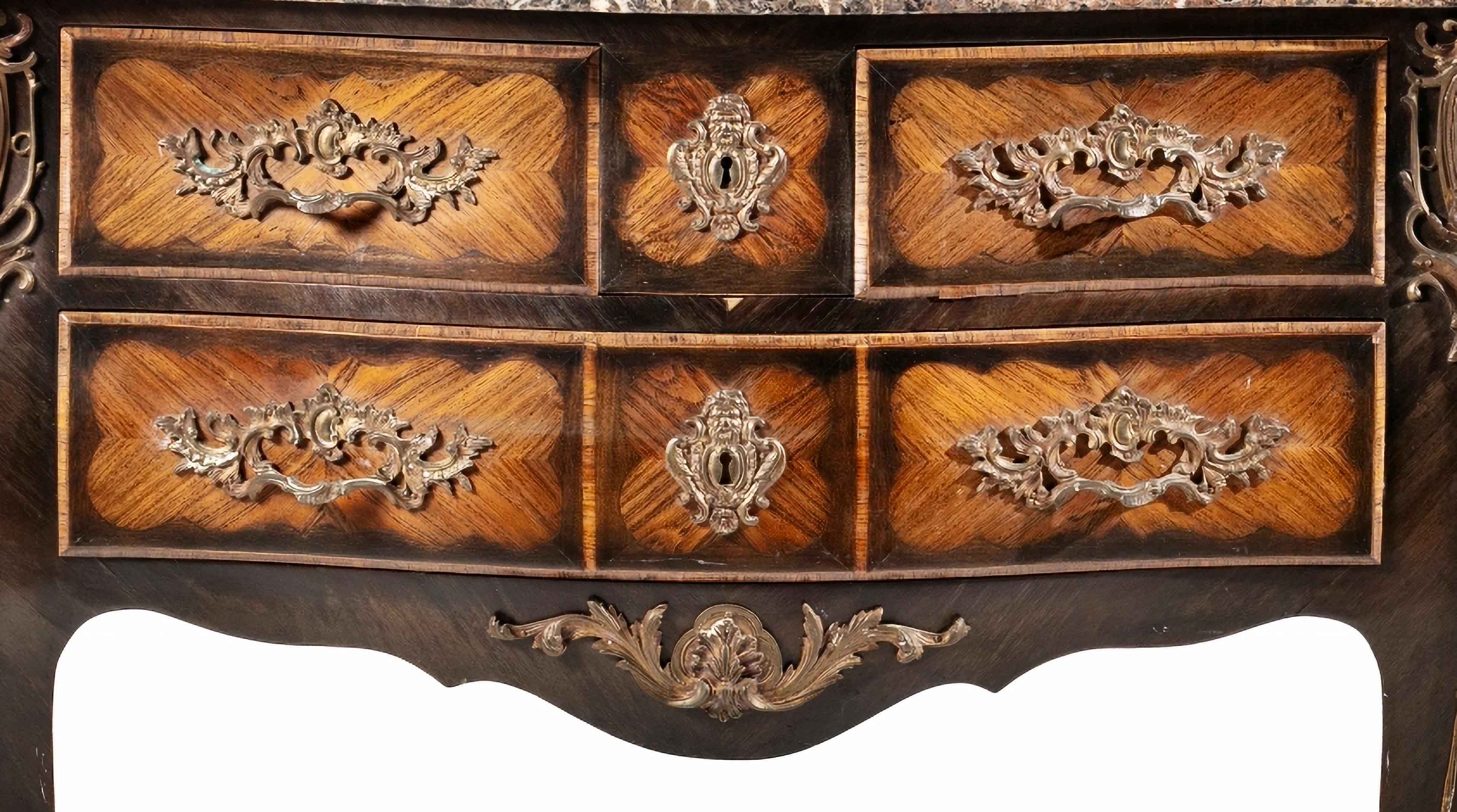 Hand-Crafted COMMODE LOUIS XV  French, late 19th century. For Sale