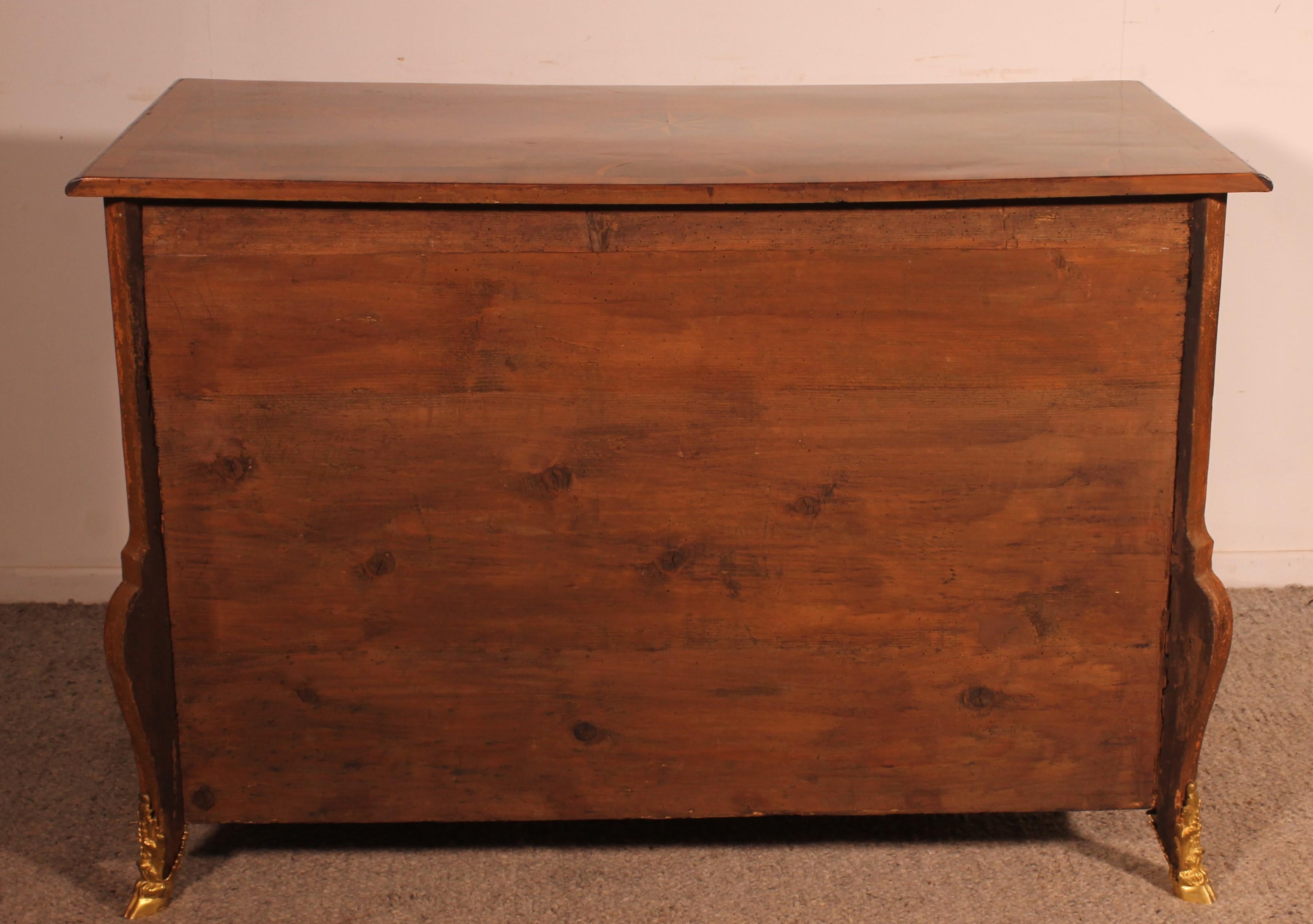 Mazarine Chest Of Drawers / Commode From The Beginning Of The 18th Century in vendita 3