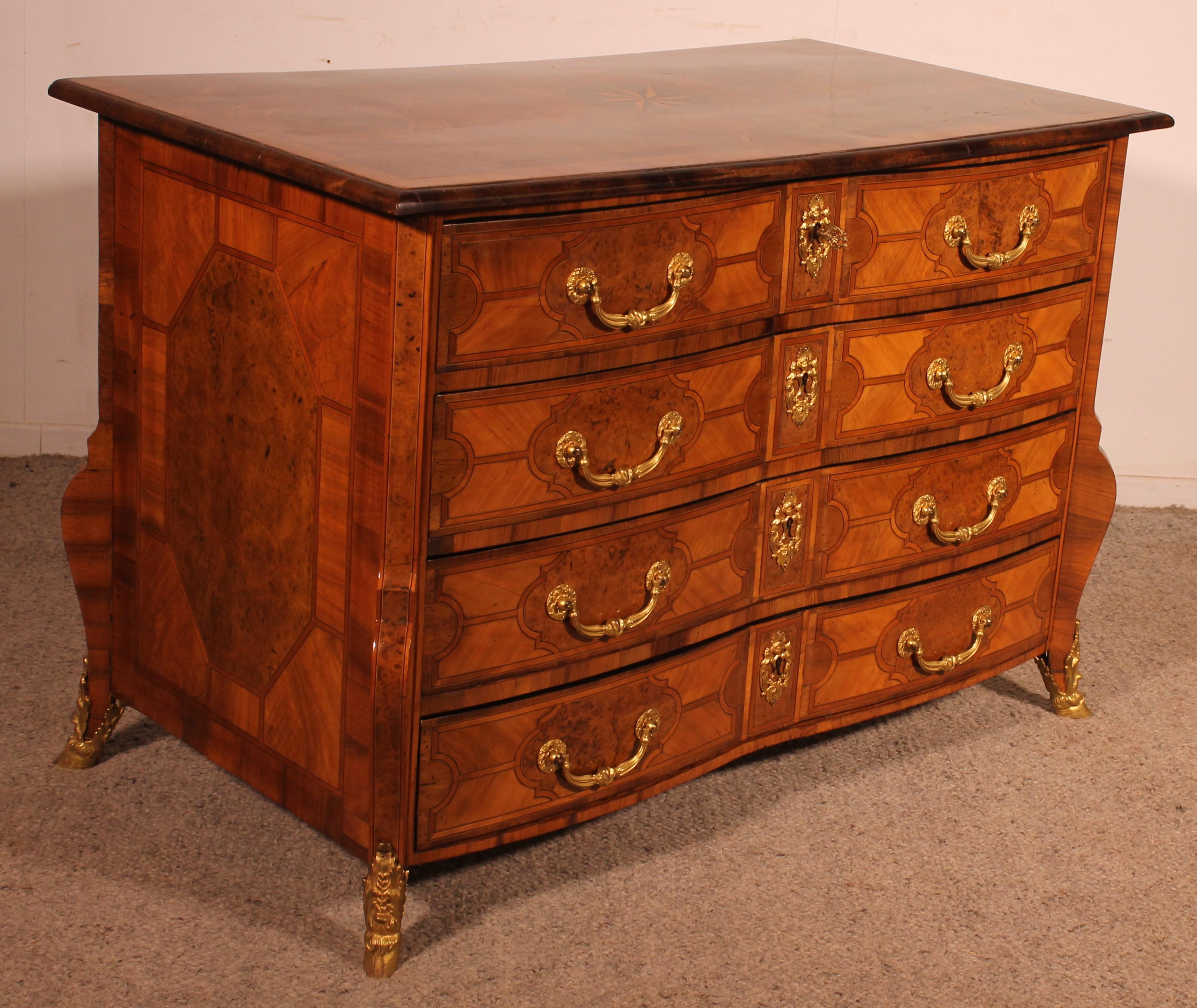Mazarine Chest Of Drawers / Commode From The Beginning Of The 18th Century in vendita 5