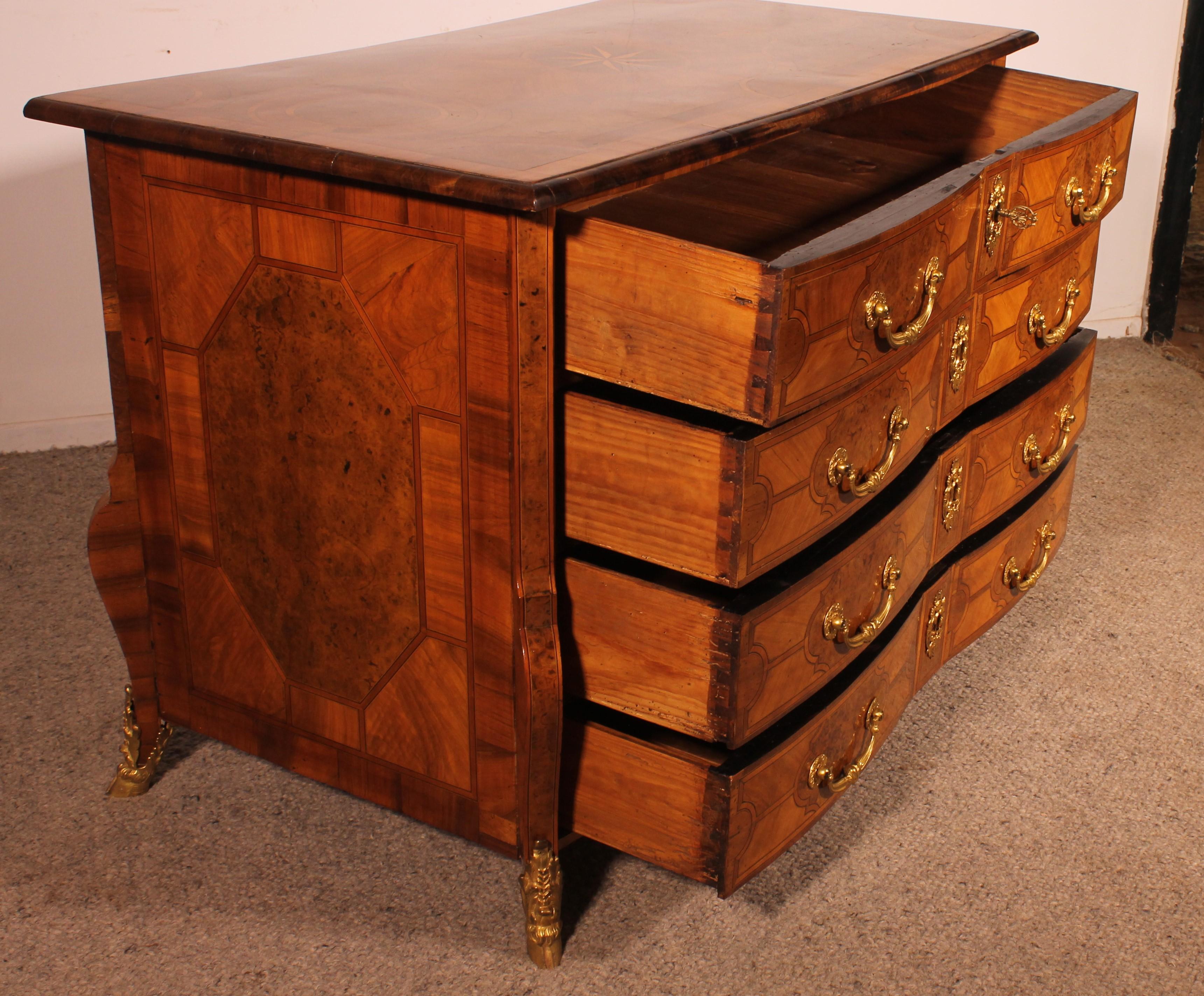 Mazarine Chest Of Drawers / Commode From The Beginning Of The 18th Century in vendita 7