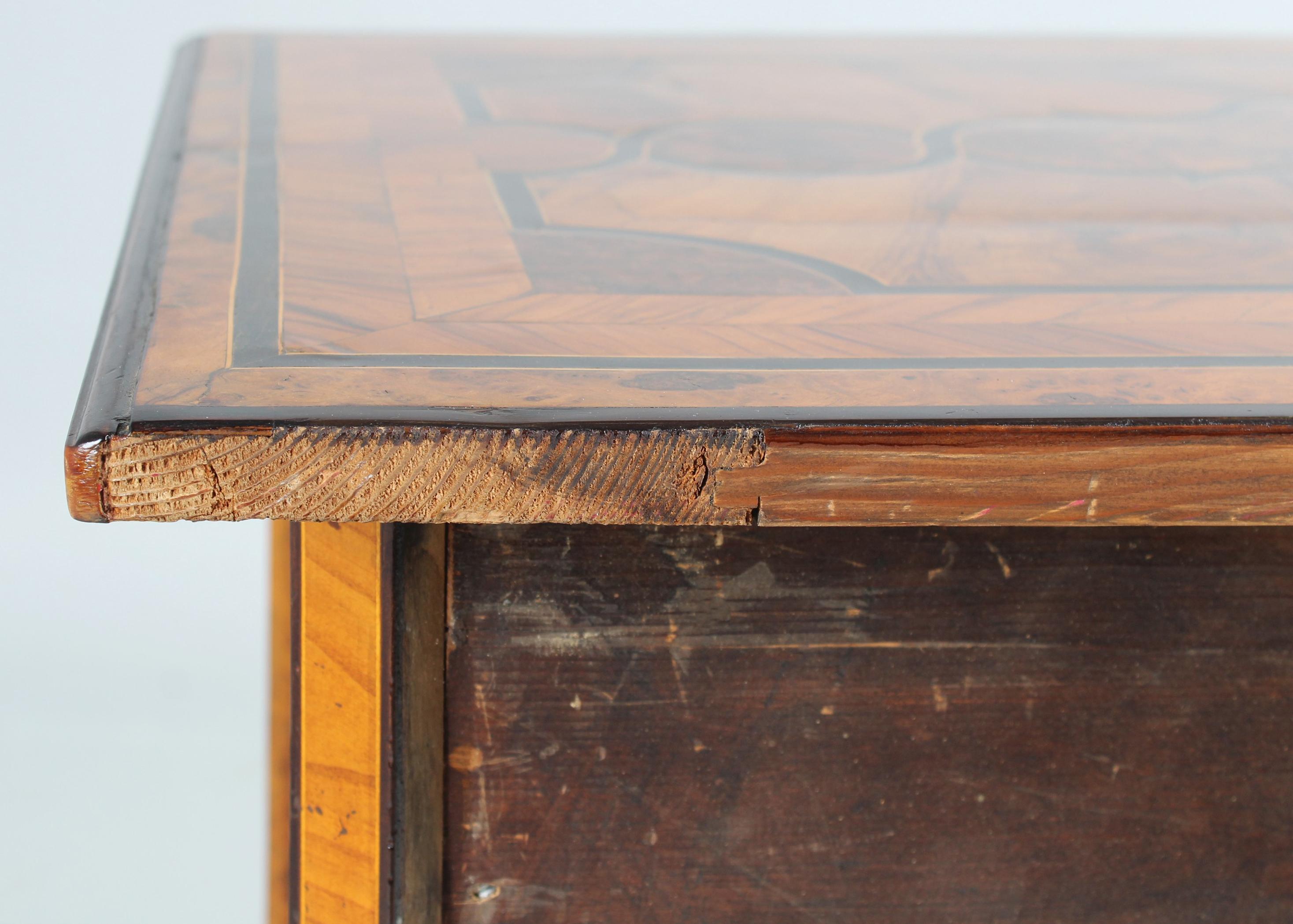 Commode Mazarine, cassettiera Regence, Francia, inizio XVIII secolo in vendita 7