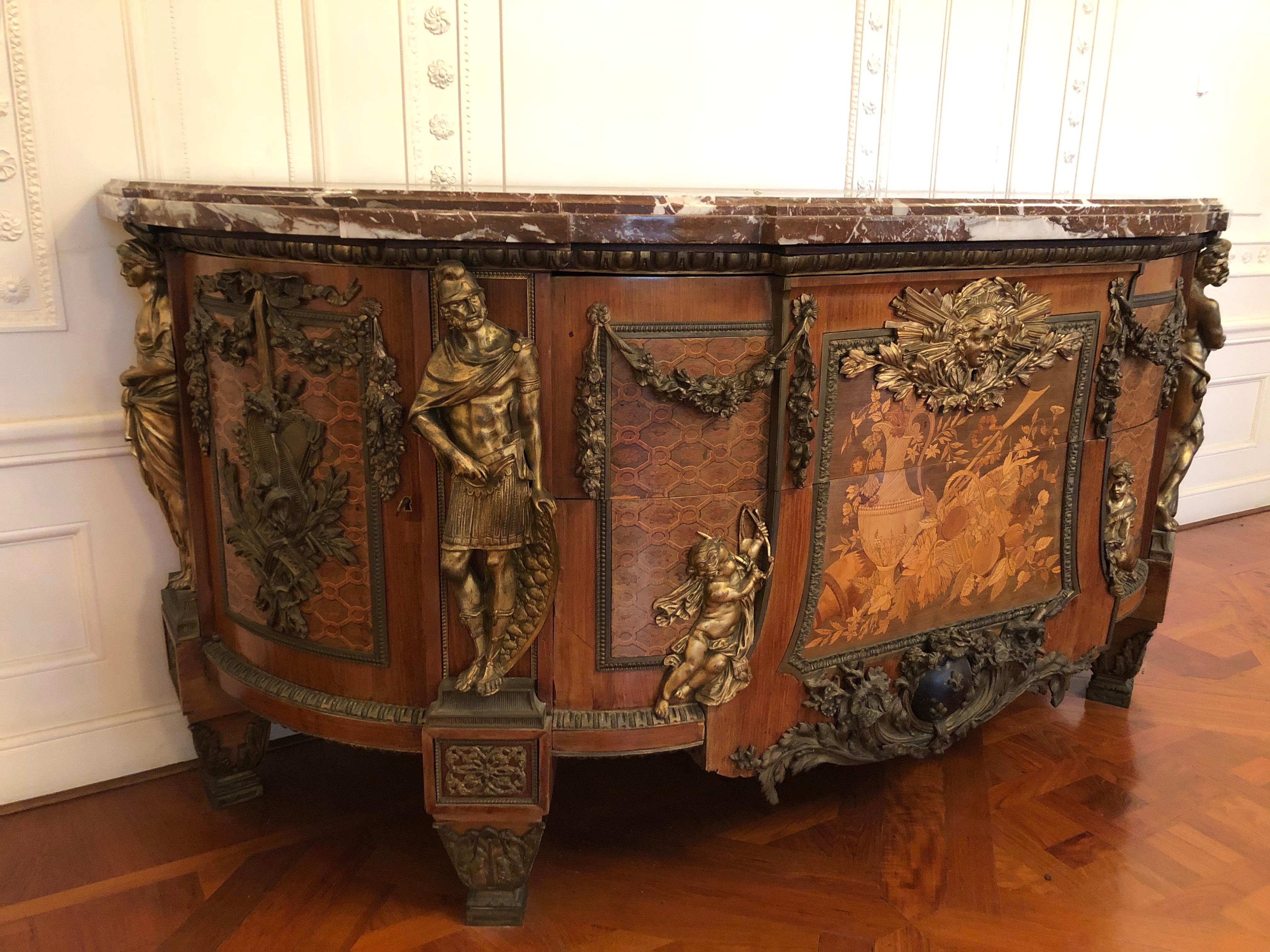 Commode of the French King Louis XVI, After Henri Riesener, Paris, 19th Century In Good Condition For Sale In Berlin, DE