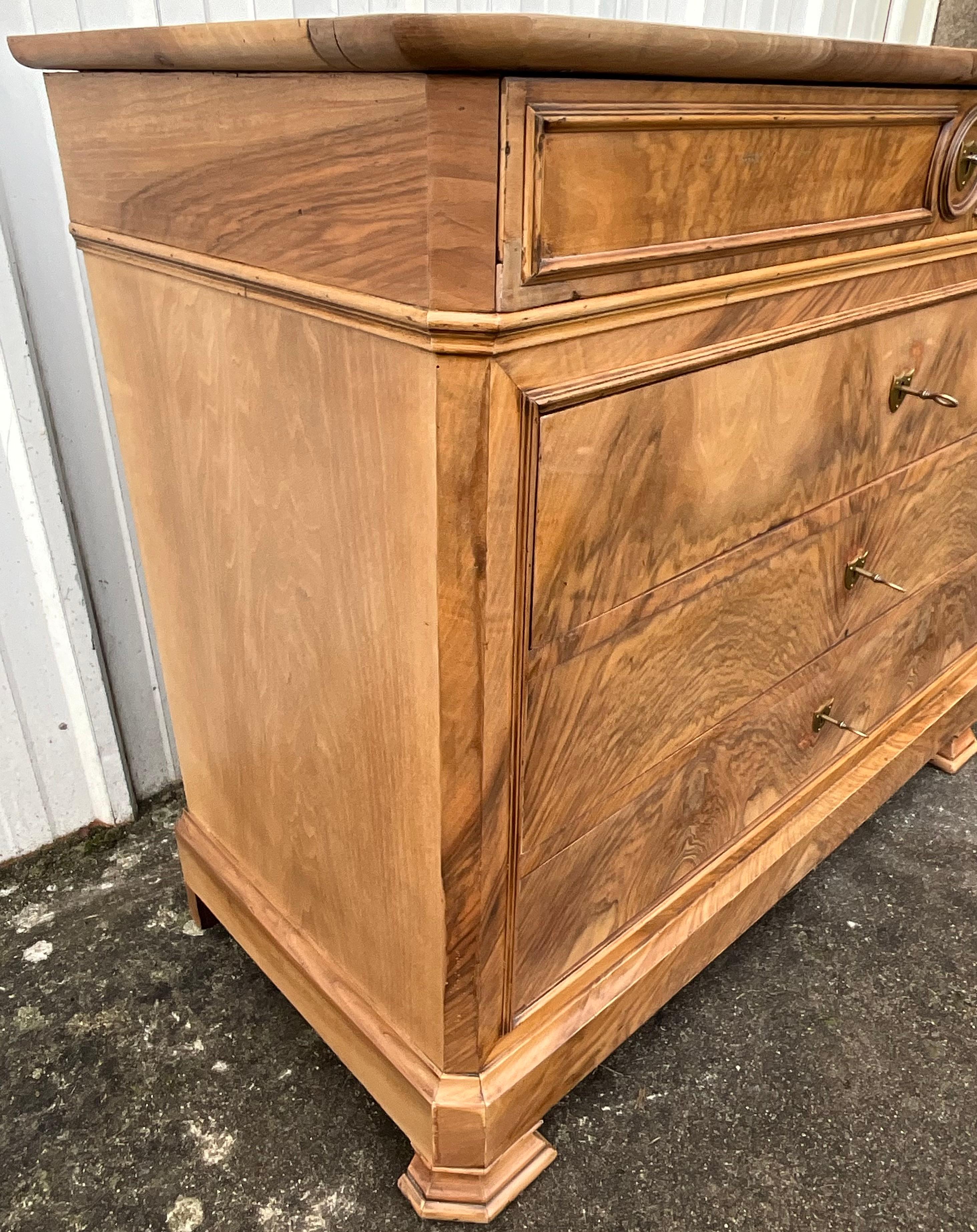 Louis-Philippe Commode Ronce De Noyer Louis Philippe Fin 19ème en vente