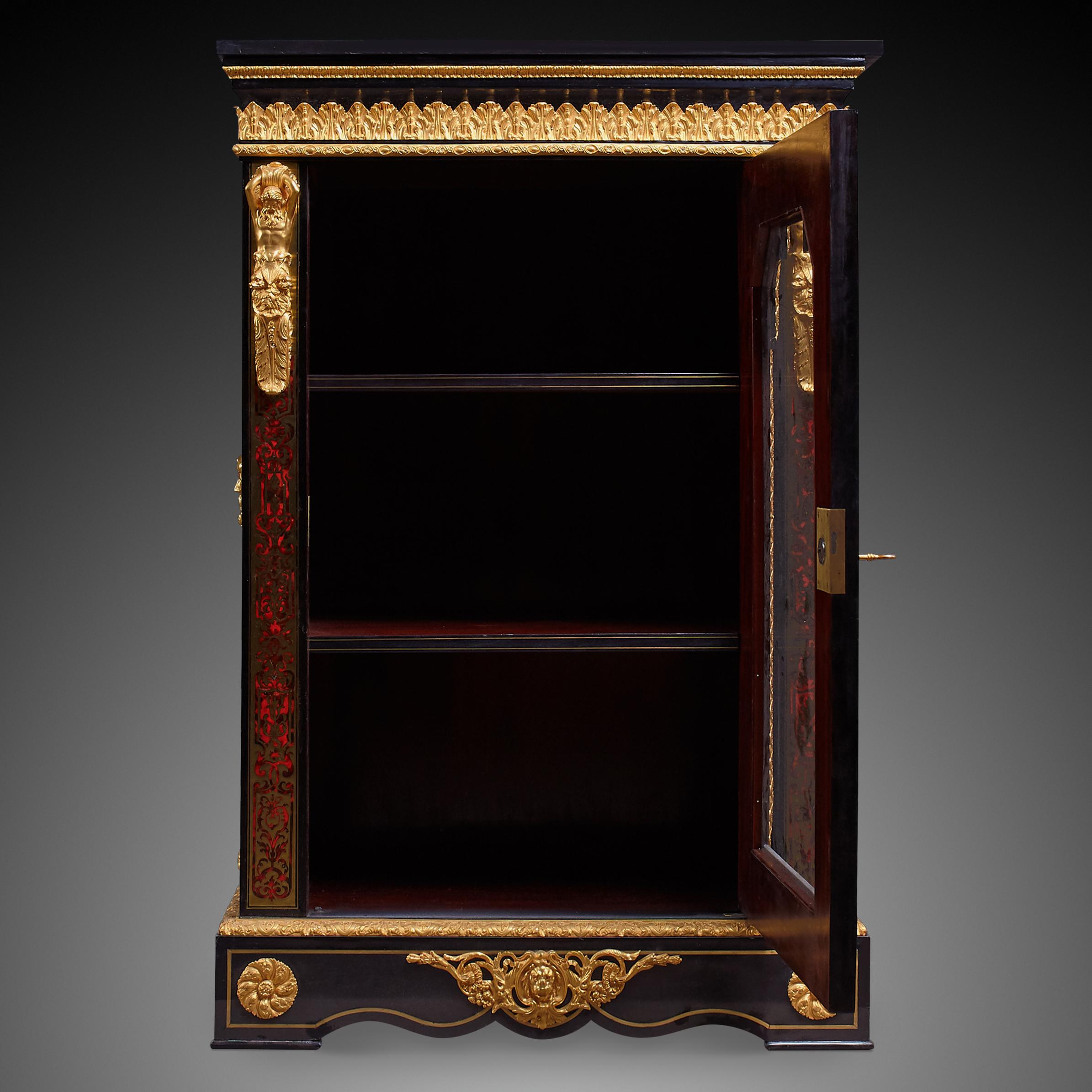 Dorato Commode stile Boulle di epoca francese del XIX secolo, periodo Napoleone III in vendita
