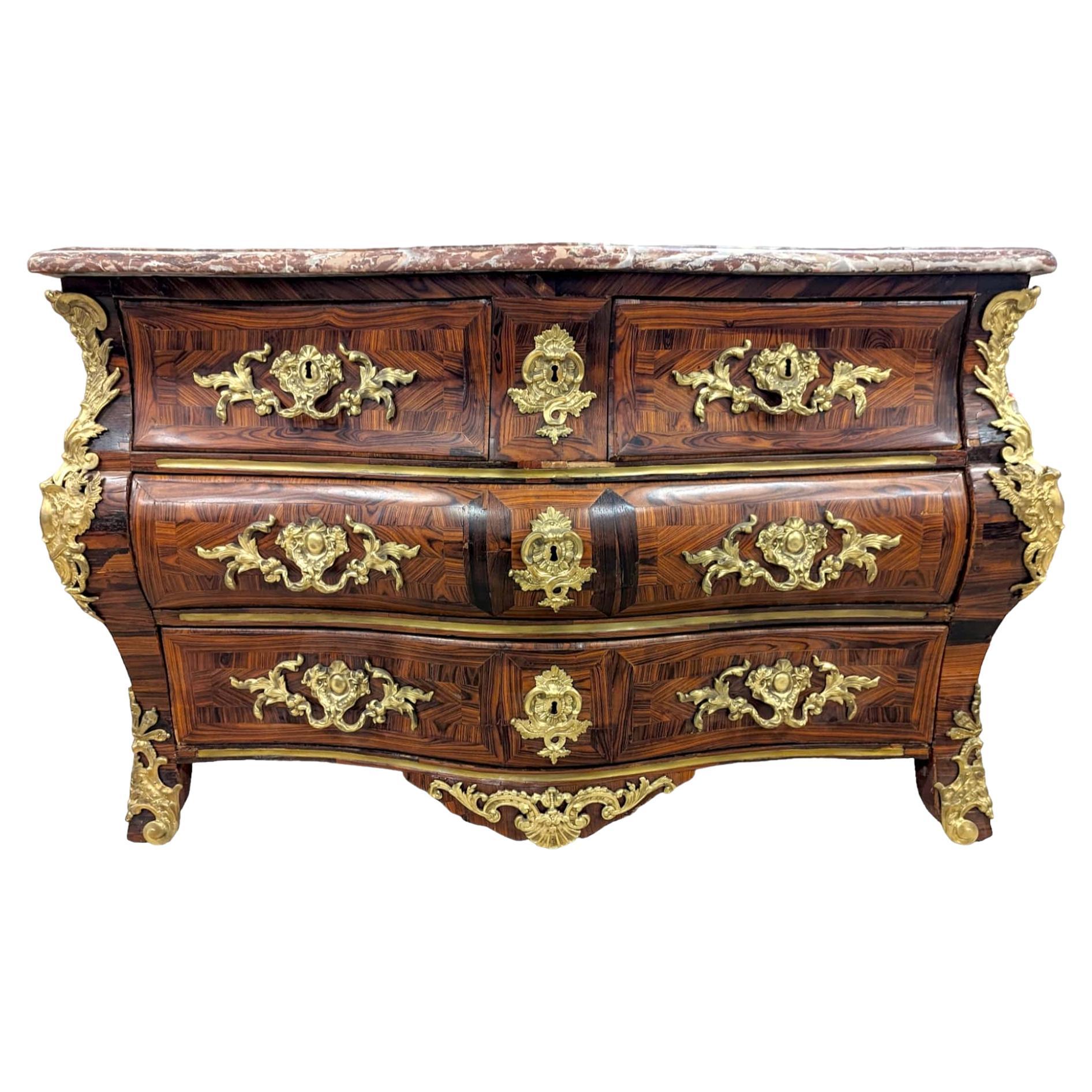 Commode Tombeau Régence En Marqueterie