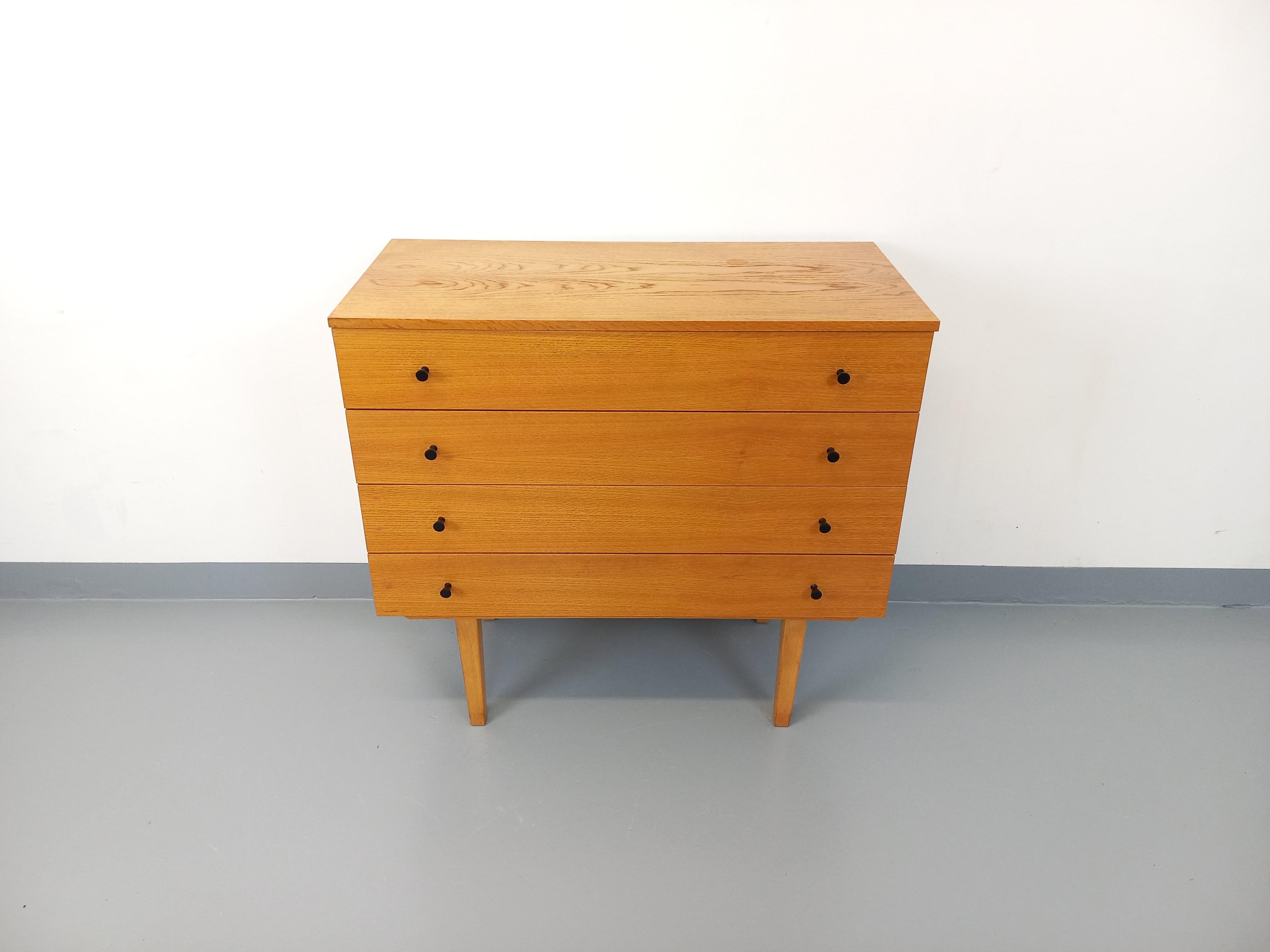 Commode vintage en bois des années 50 60 3
