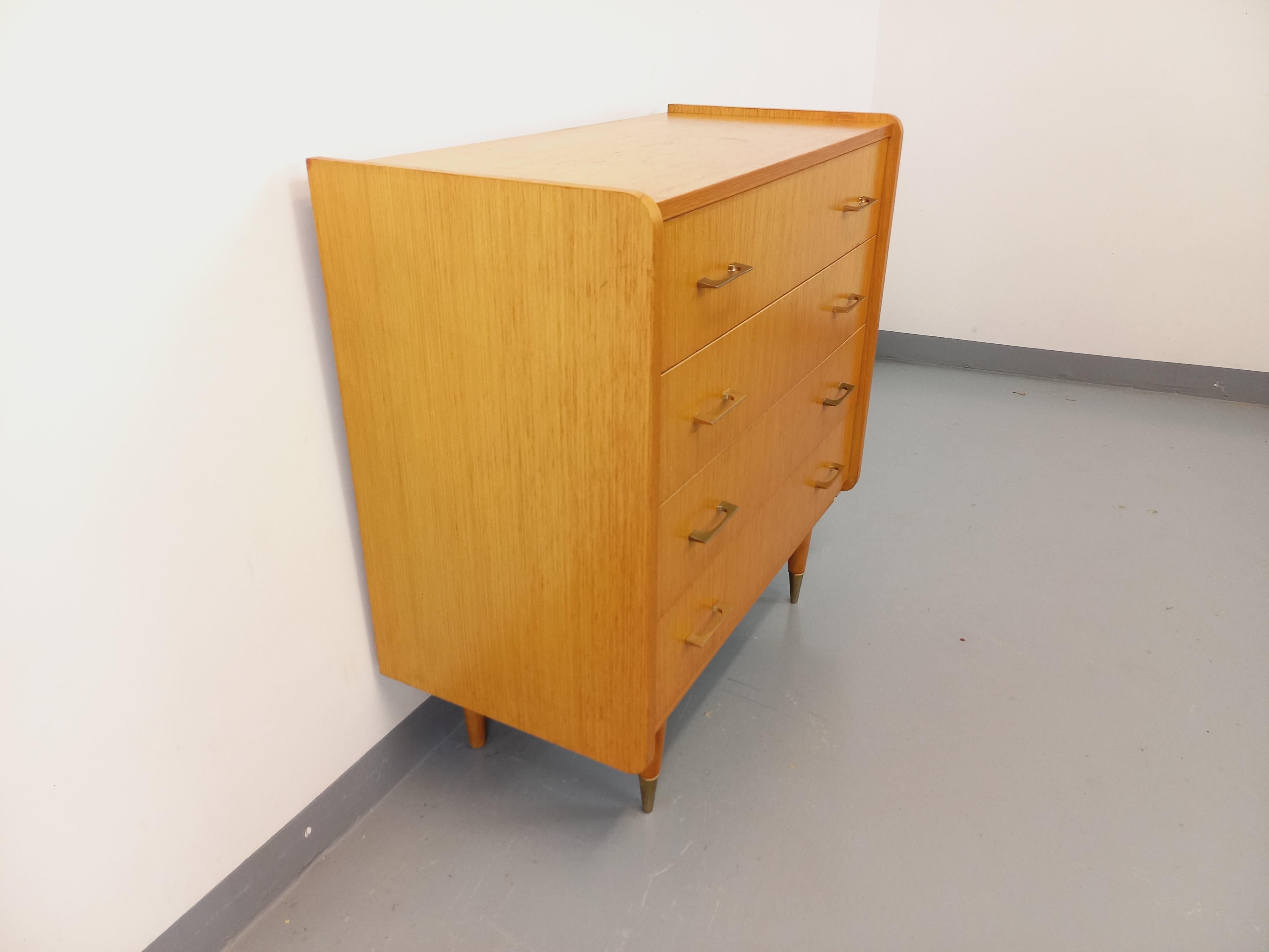 Commode vintage en bois des années 50 60 1