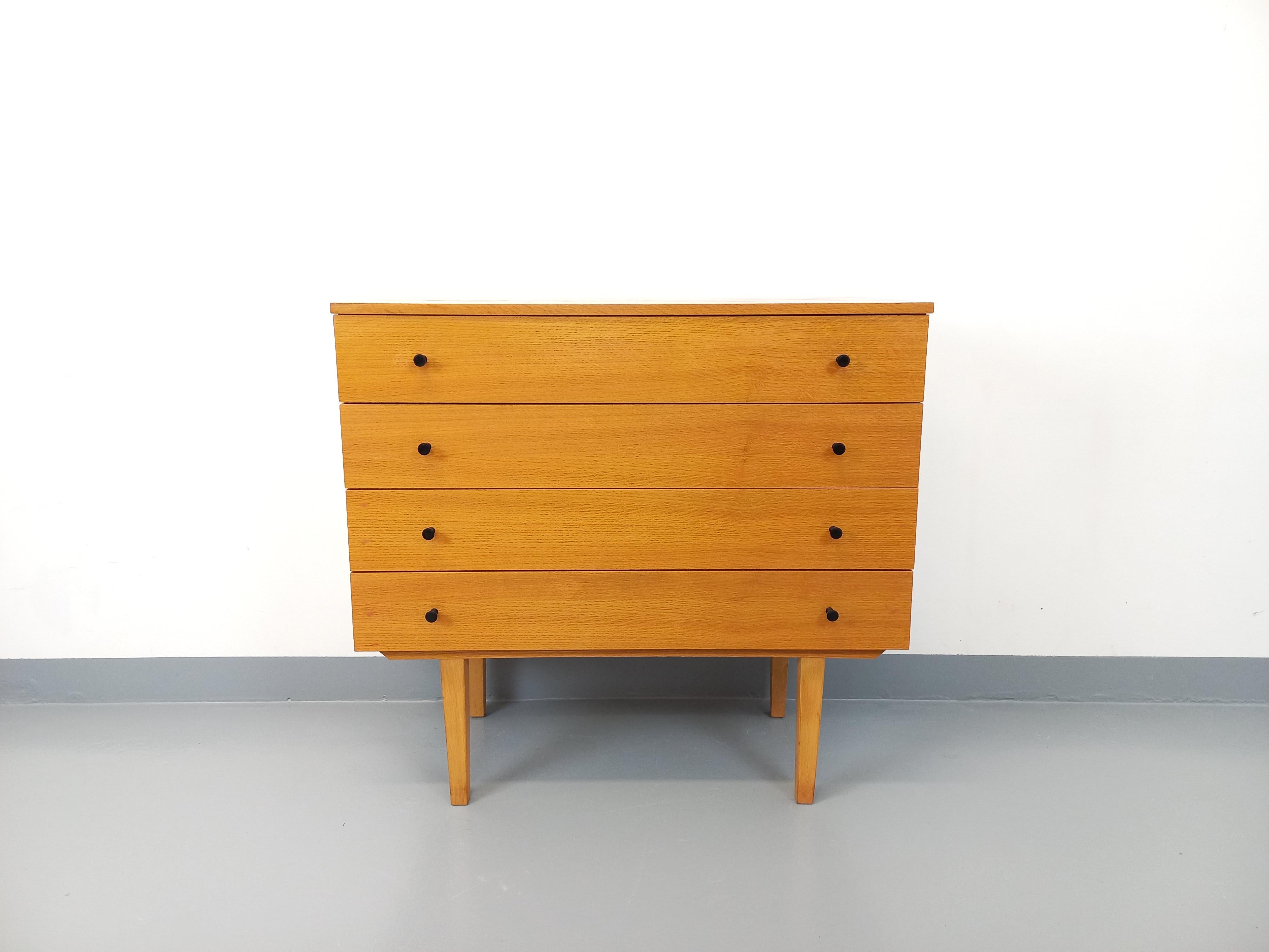 Commode vintage en bois des années 50 60 2