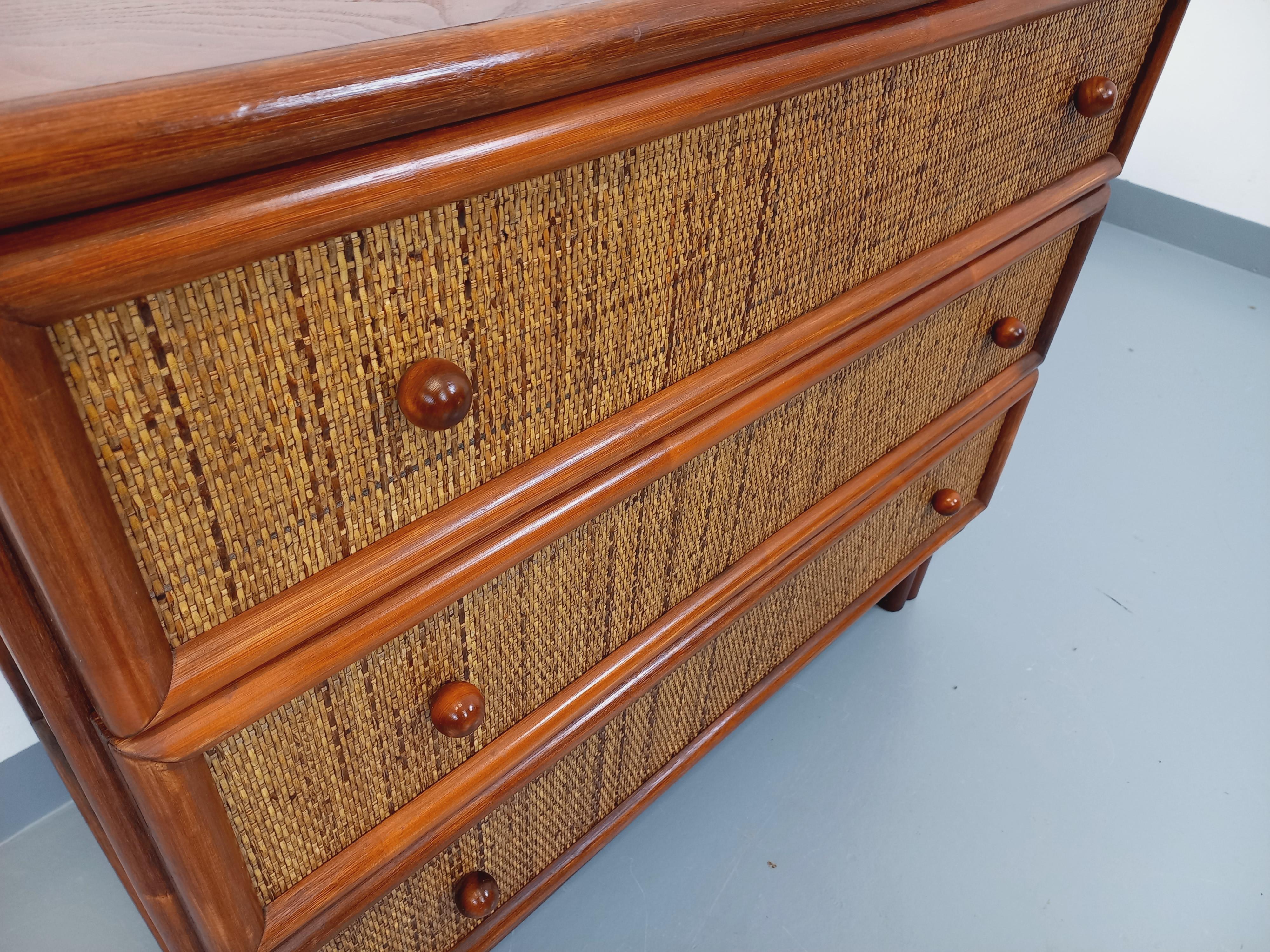 Rattan Commode vintage en bois et rotin tressé des années 70