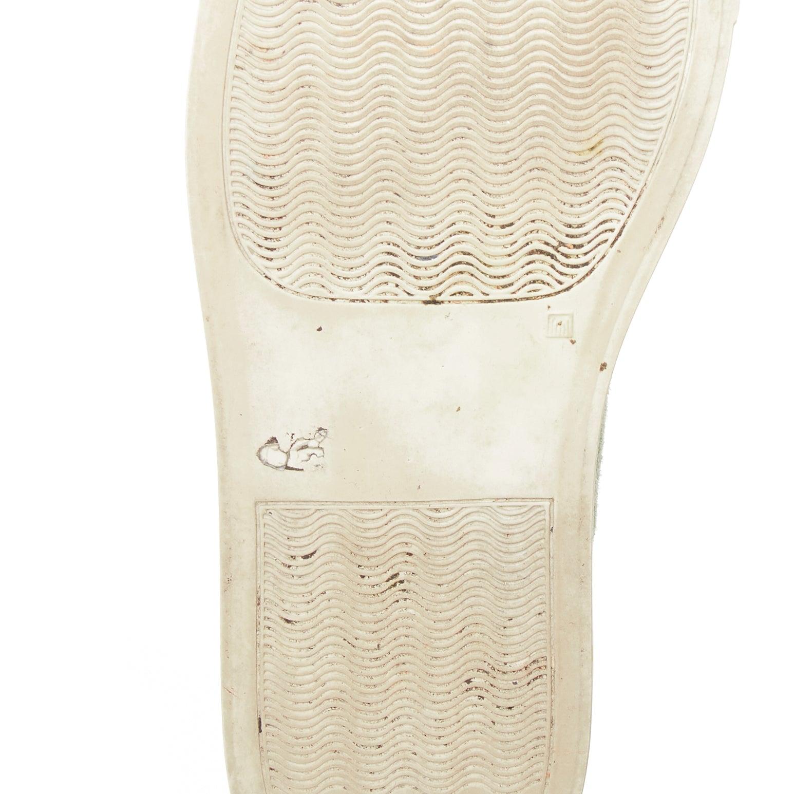 COMMON PROJECT Summer Edition 2328 baskets basses en daim vert poussière EU39 en vente 5