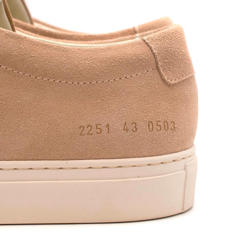 Common Projects Achilles Low Amber Suede Sneakers - Size EU 43 In New Condition In London, GB