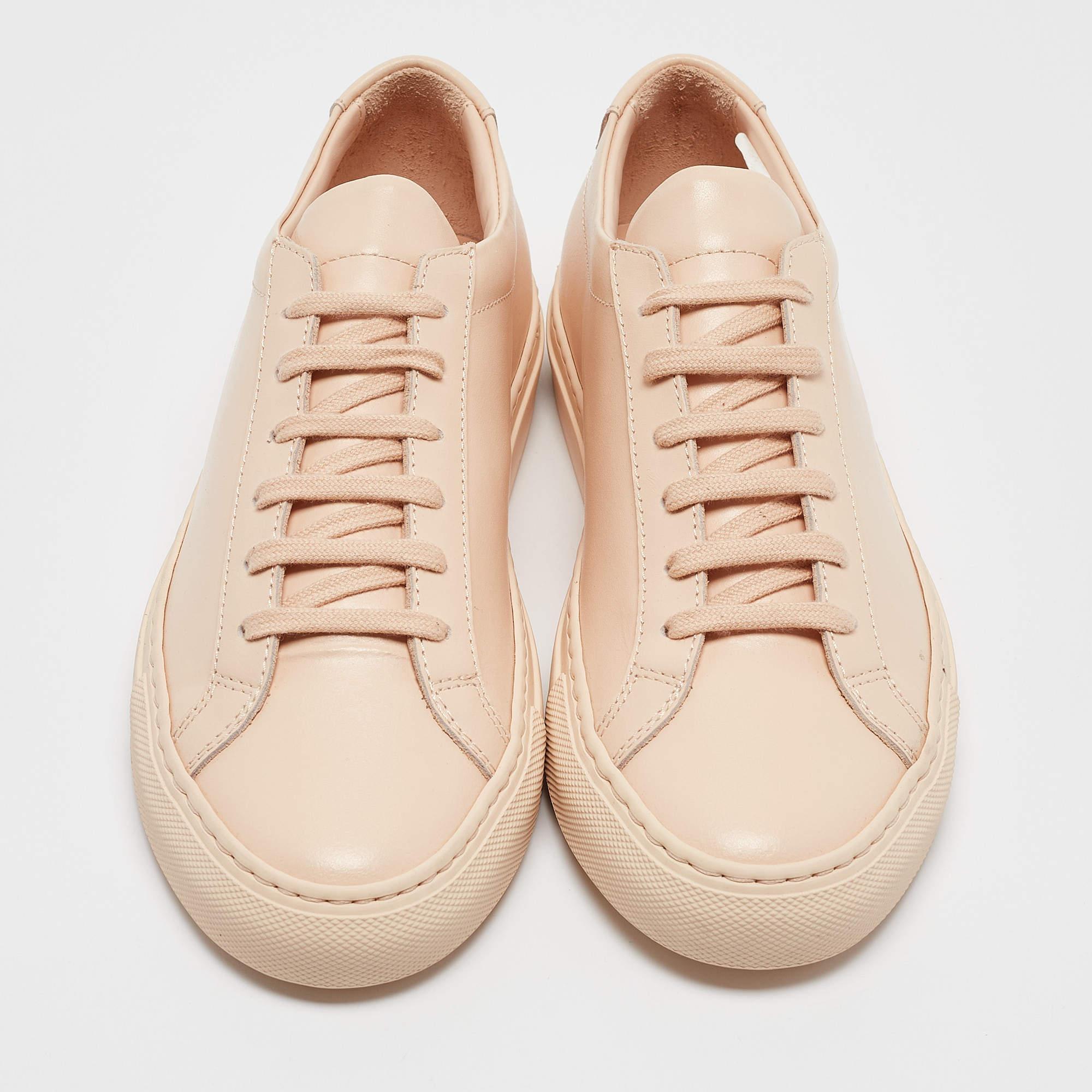 Common Projects Beige Leather Achilles Low Top Sneakers Size 37 In New Condition For Sale In Dubai, Al Qouz 2