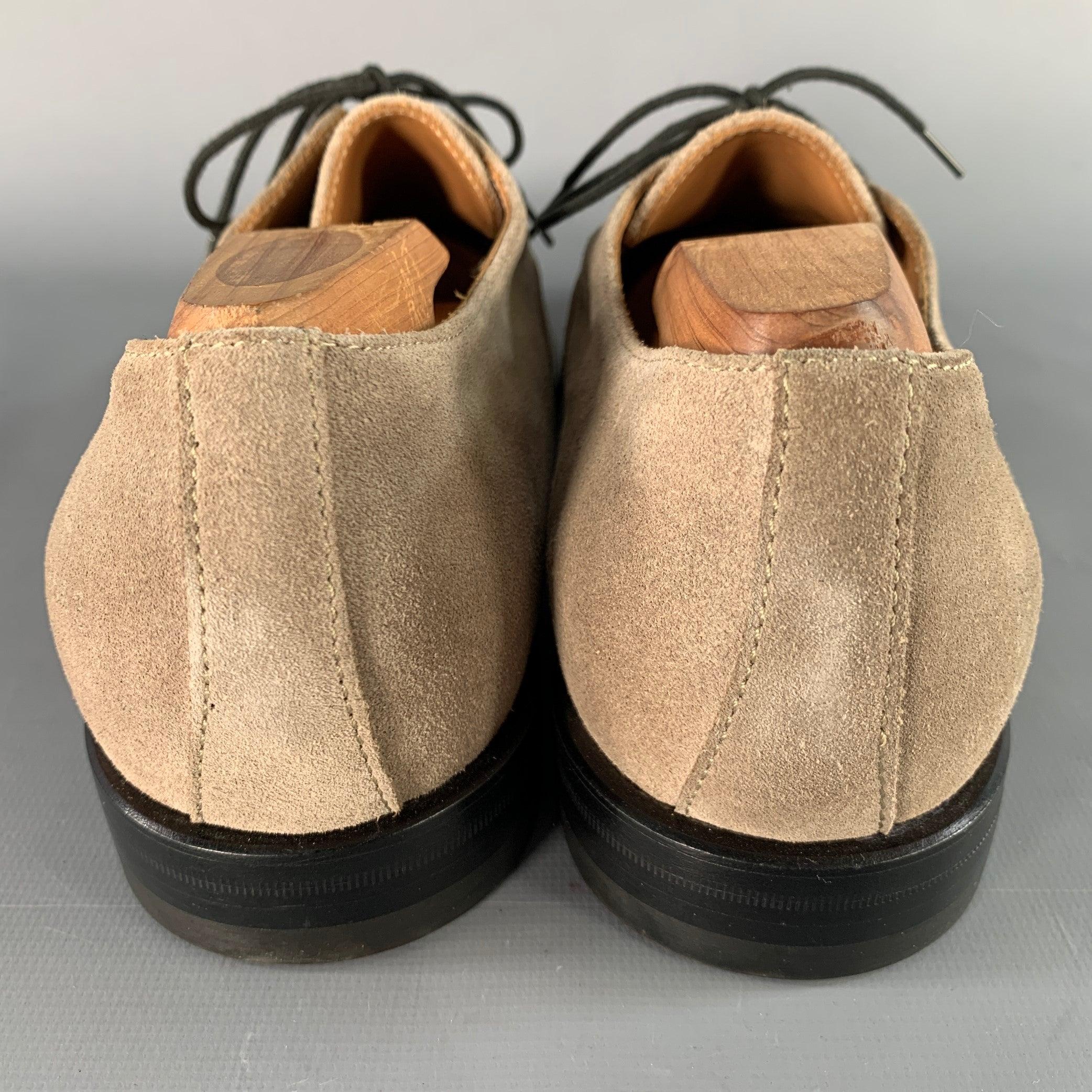 COMMON PROJECTS Size 11 Taupe Suede Lace-Up Oxford Shoes In Good Condition For Sale In San Francisco, CA