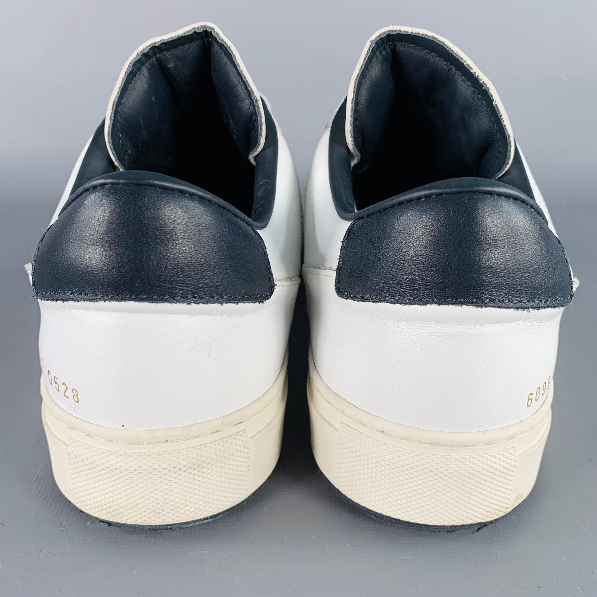 Gray COMMON PROJECTS Size 11 White Black Leather Lace-Up Low Top Sneakers For Sale