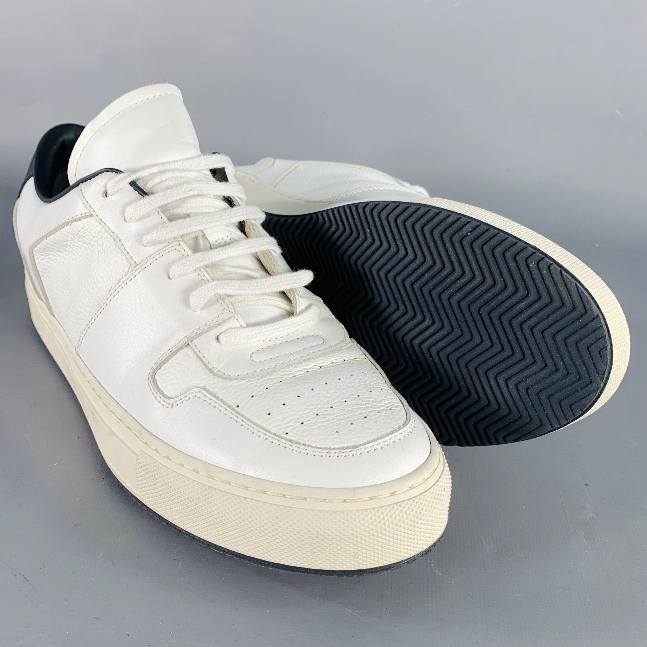 Women's COMMON PROJECTS Size 11 White Black Leather Lace-Up Low Top Sneakers For Sale
