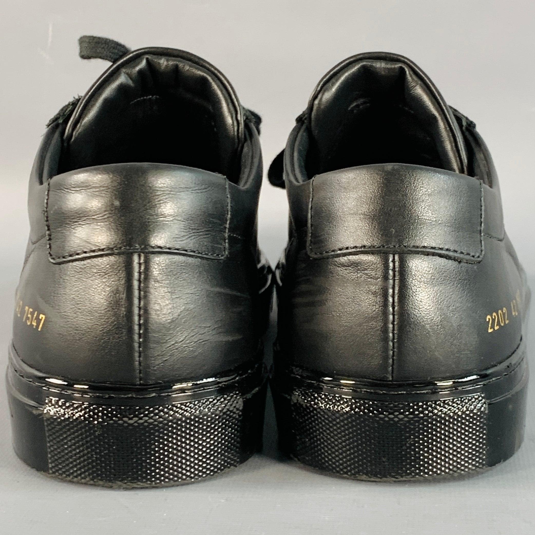 COMMON PROJECTS Größe 9 Schwarz Leder Low Top Glänzende Sohle Turnschuhe im Zustand „Hervorragend“ im Angebot in San Francisco, CA