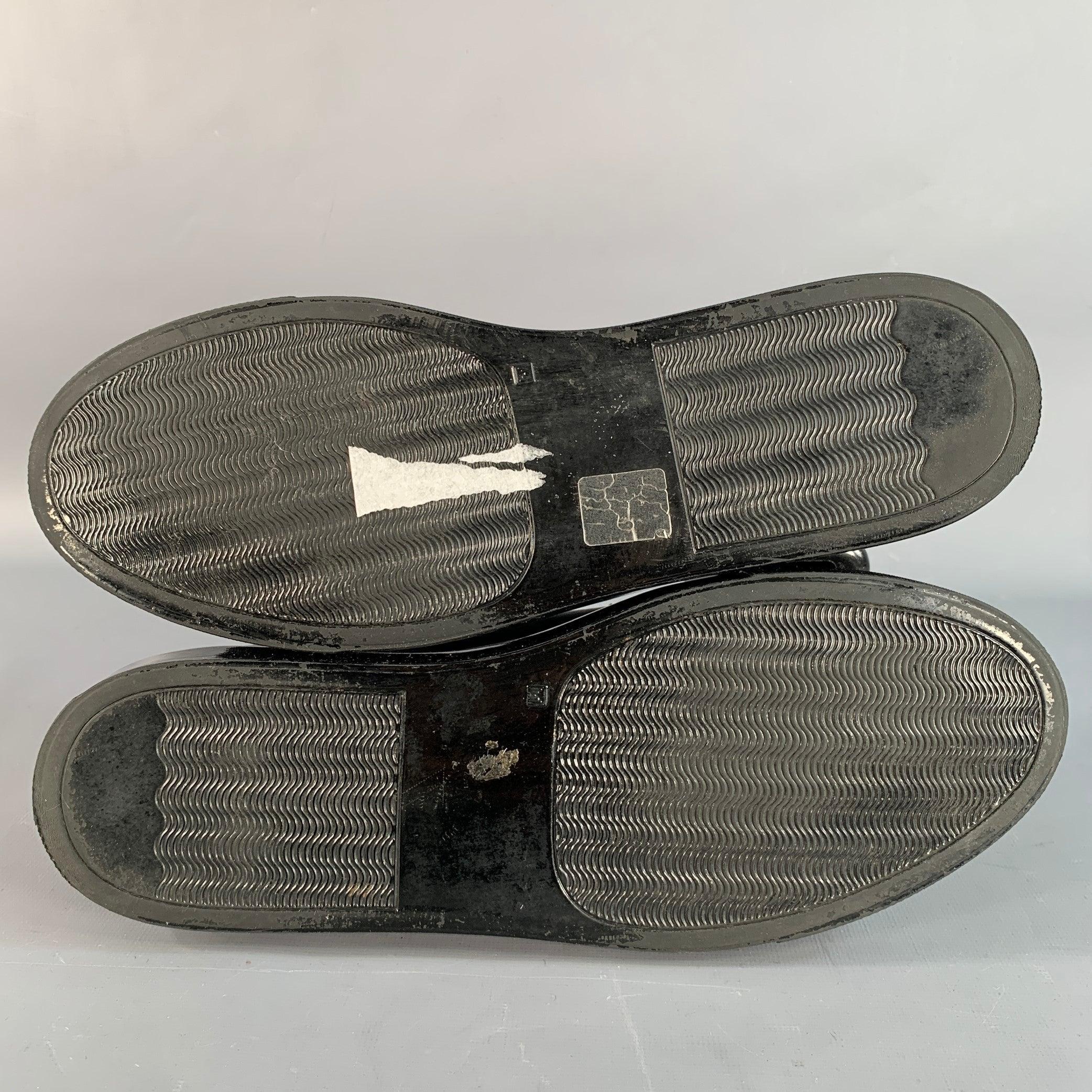COMMON PROJECTS Größe 9 Schwarz Leder Low Top Glänzende Sohle Turnschuhe im Angebot 2